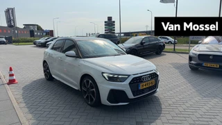 Audi A1 Sportback 40 TFSI S Line edition one