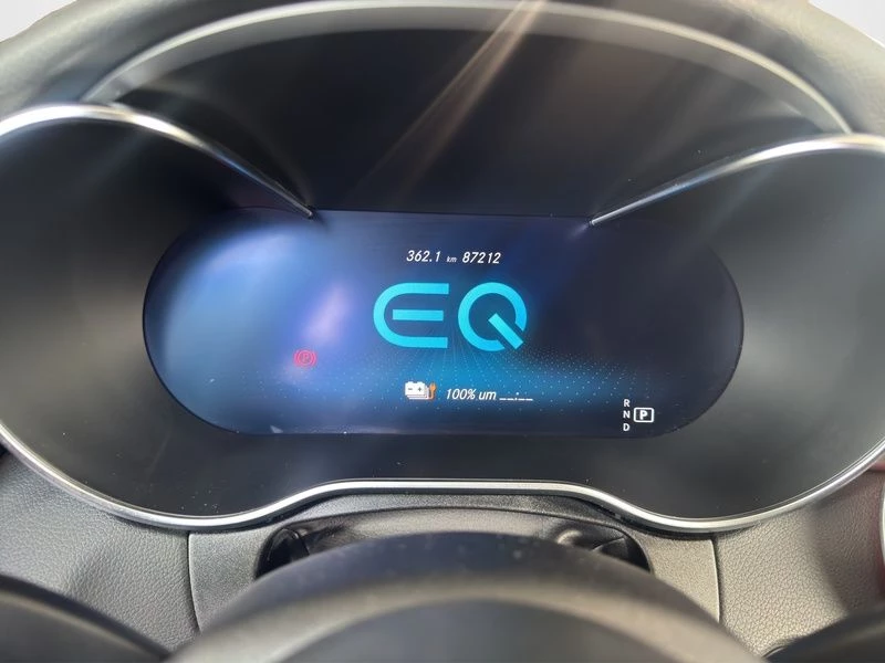 Mercedes-Benz C-Klasse 300 de AMG EDITION 19 AHK 360° DISTRONIC LED AMGW205 C 300 de AMG EDITION 19 AHK 360° DISTRONIC LED AMG