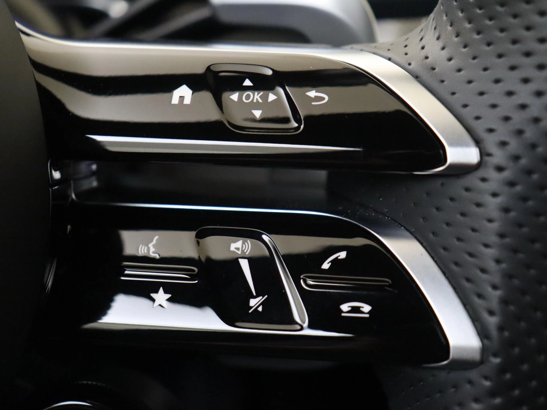 Mercedes-Benz-S-Klasse-image-17