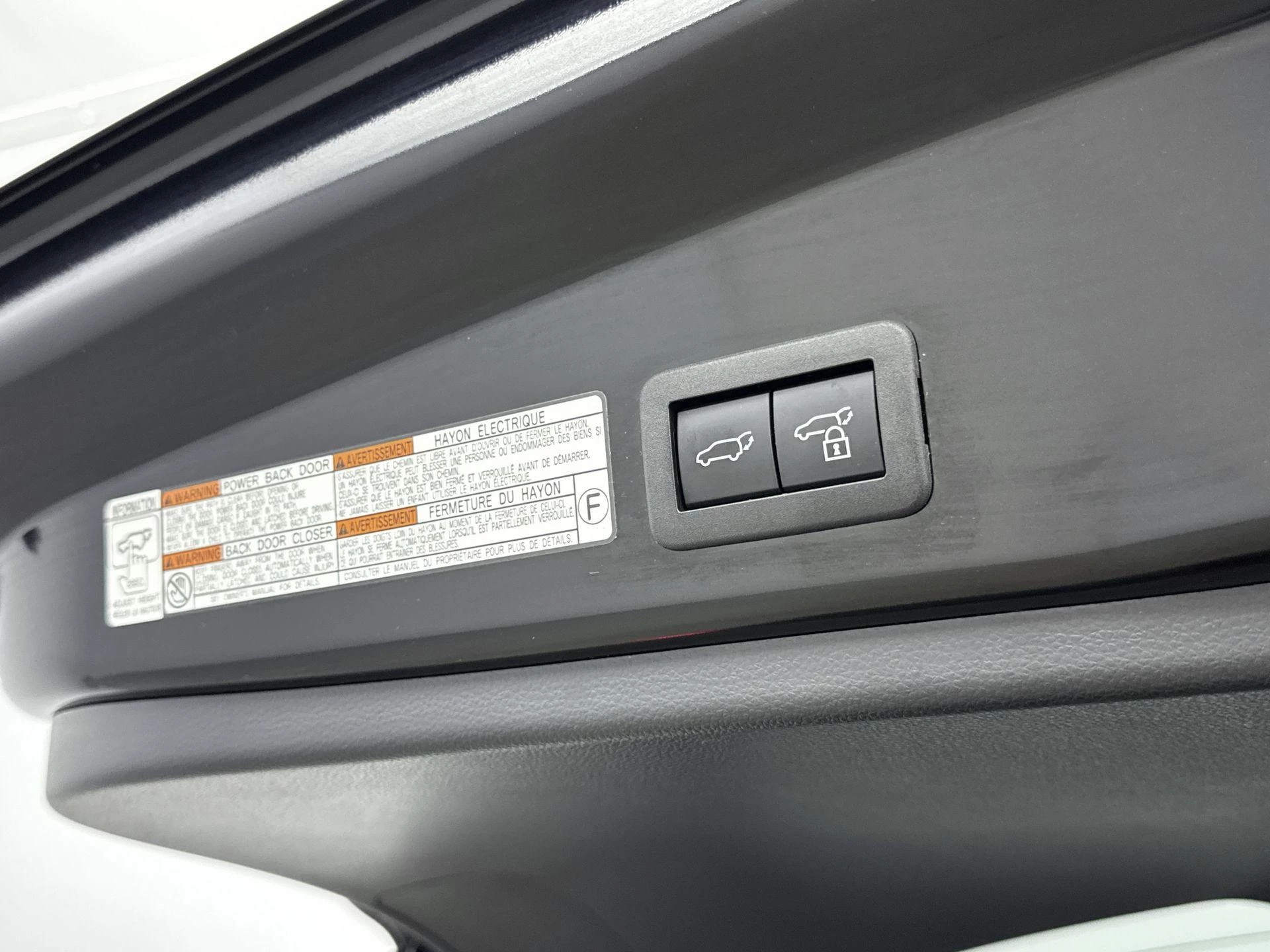 Toyota-Corolla Cross-image-12