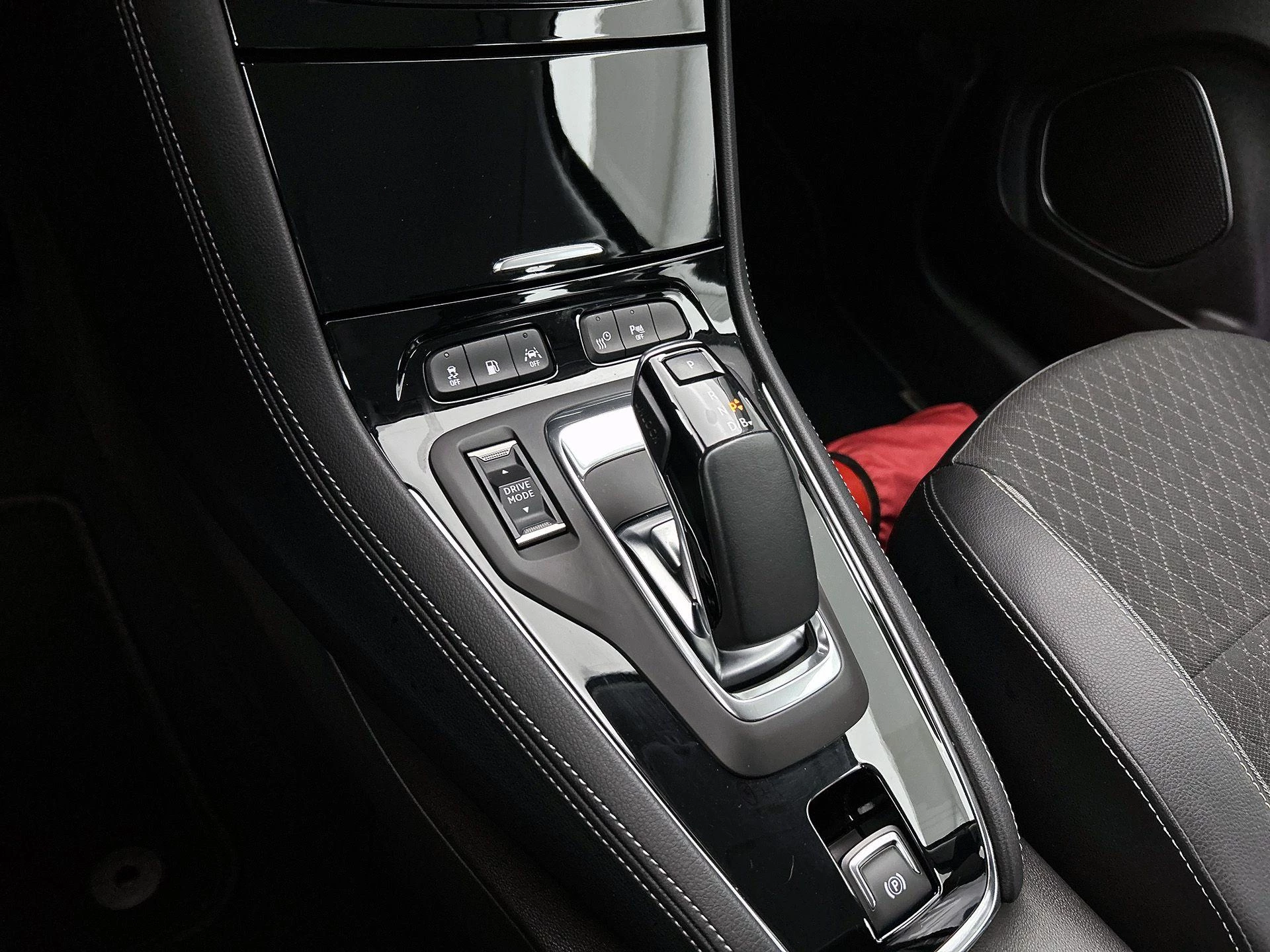 Opel-Grandland X-image-8