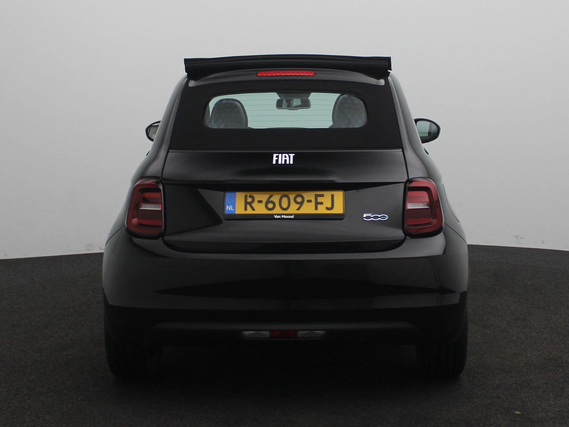 Fiat-500C-image-5