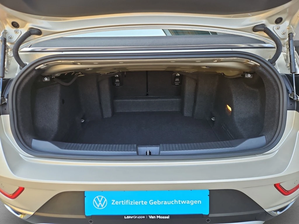 Volkswagen-T-Roc-image-4