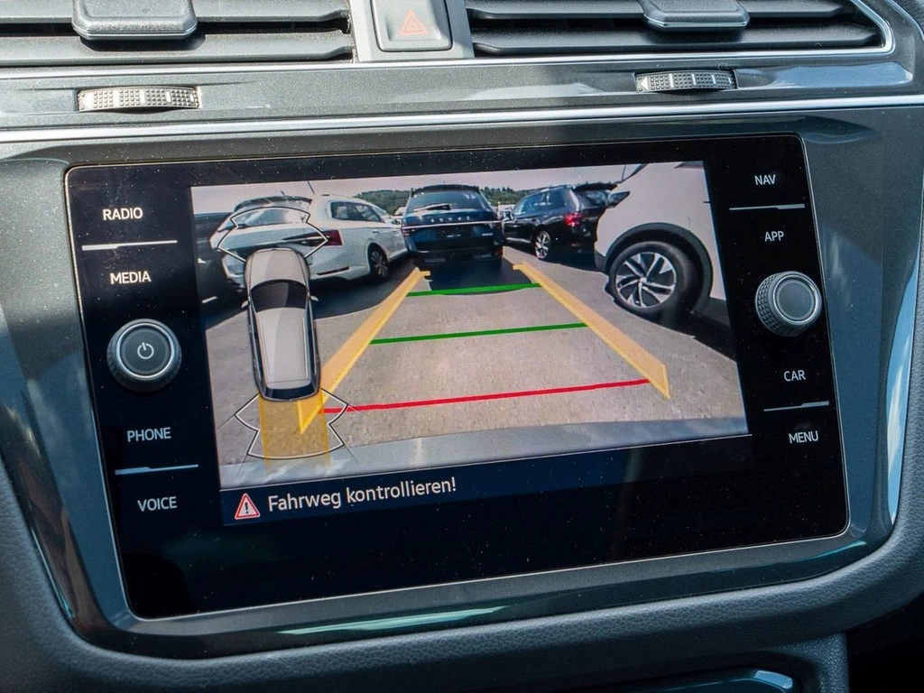 Volkswagen Tiguan 2.0 TDI DSG Elegance AHK, Pano, ZGV