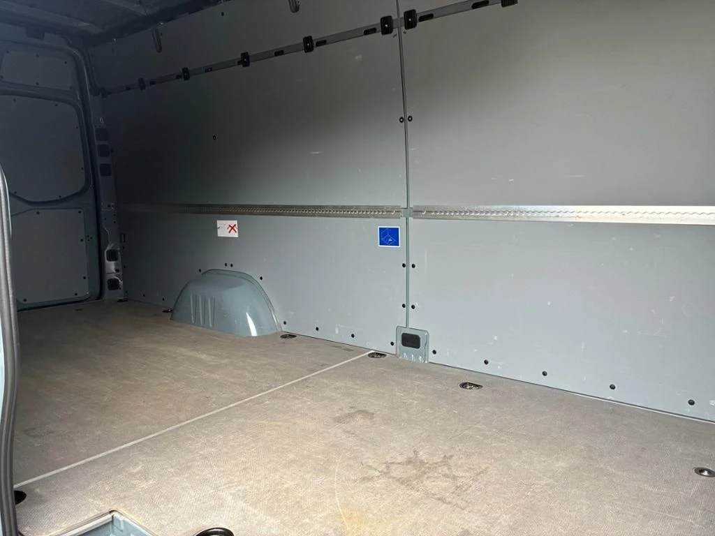 Mercedes-Benz-Sprinter 317-image-20