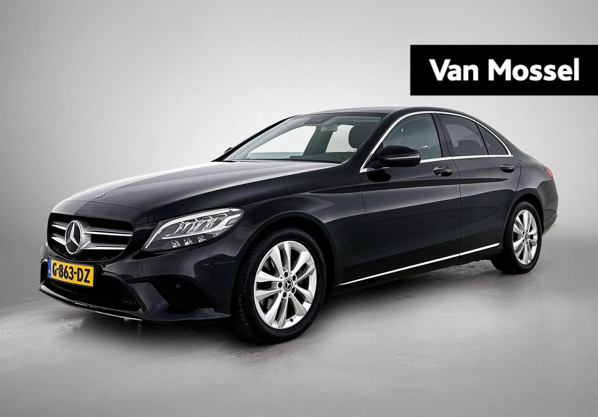 Mercedes-Benz-C-Klasse-image-0