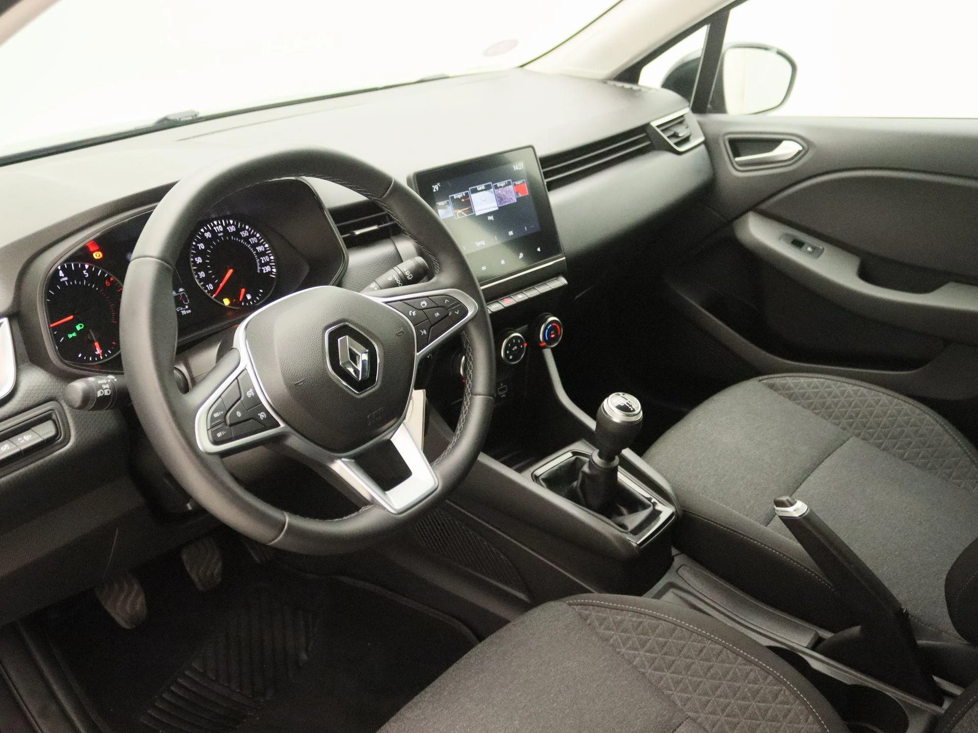 Renault-Clio-image-20