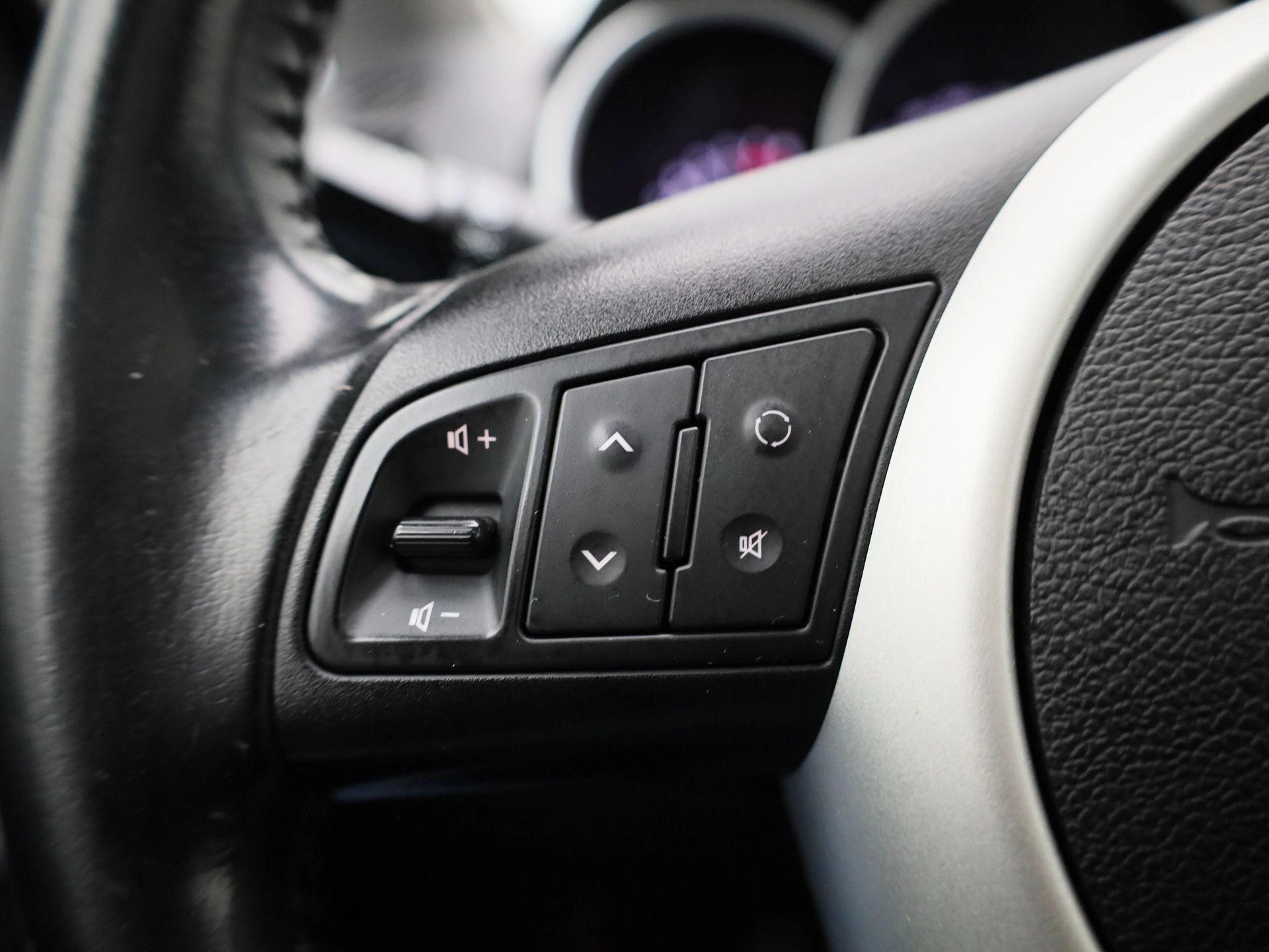 Kia-Venga-image-16
