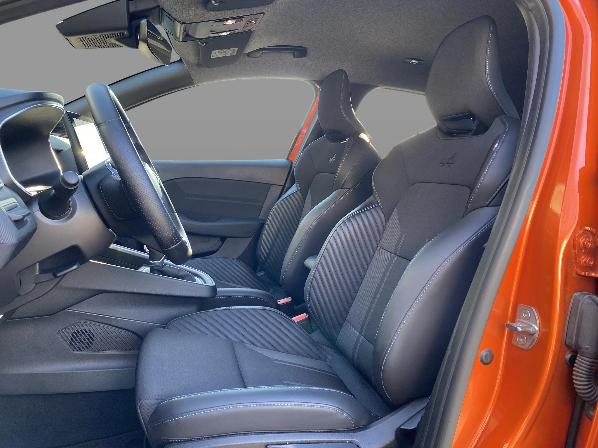 Renault-Clio-image-12