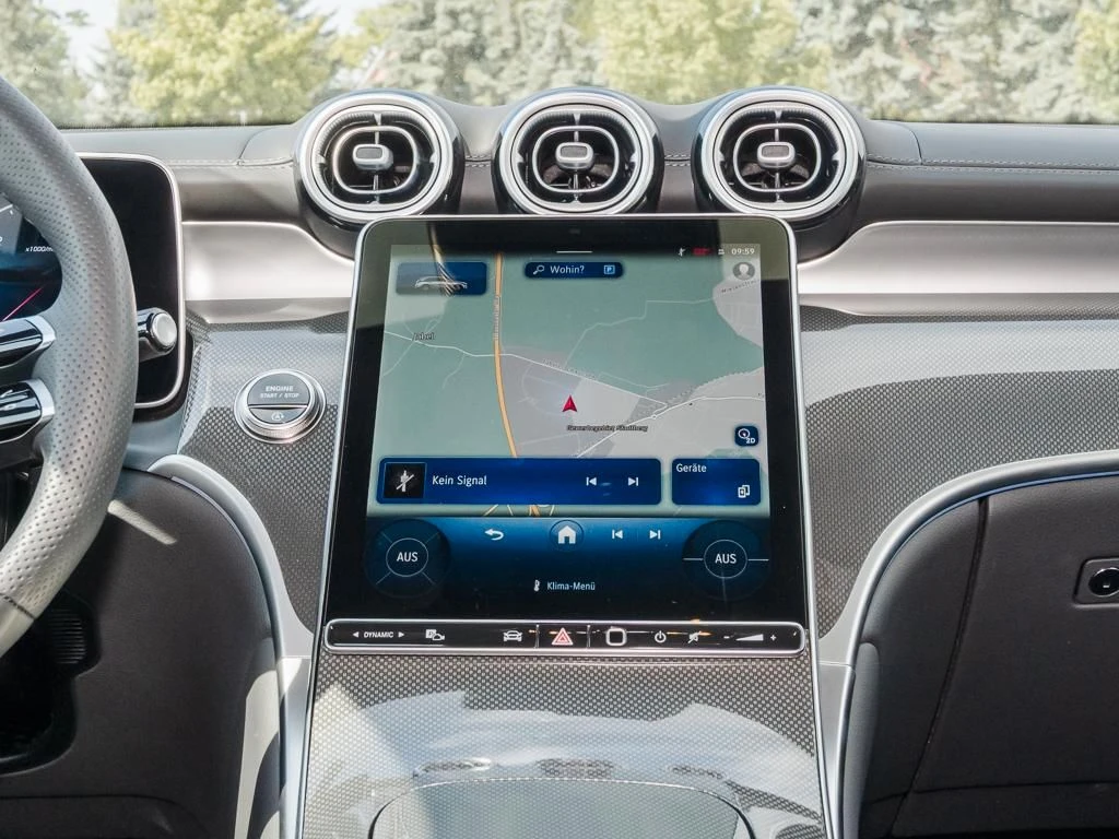 Mercedes-Benz-GLC 300 d-image-10
