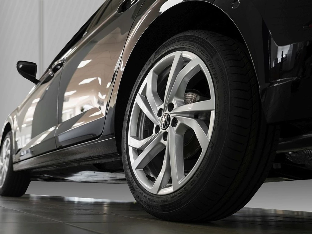 Volkswagen Polo VI Style 50 Jahre Licht&Sicht IQ.Drive 17"