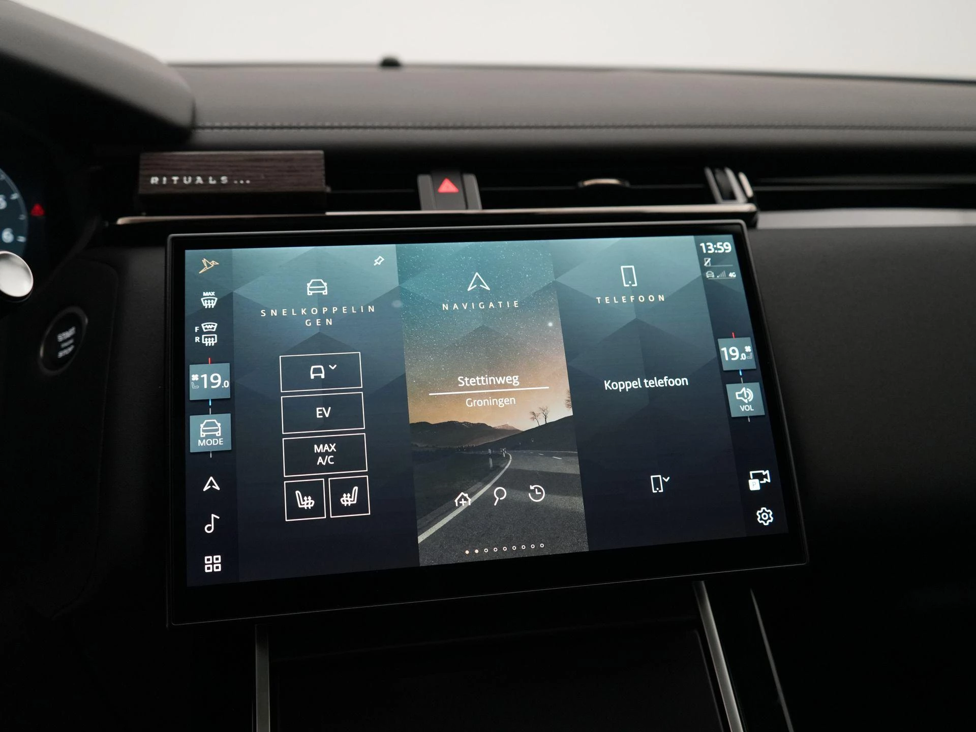Land Rover Range Rover Velar 2.0 P400e Belgravia Edition