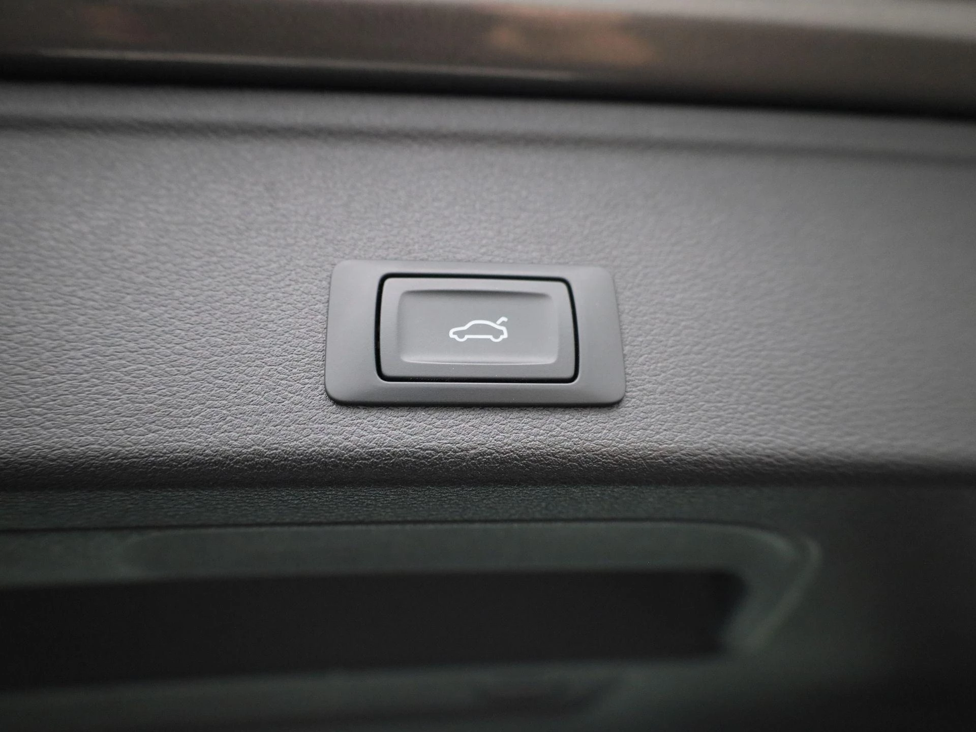 Audi-A4-image-11