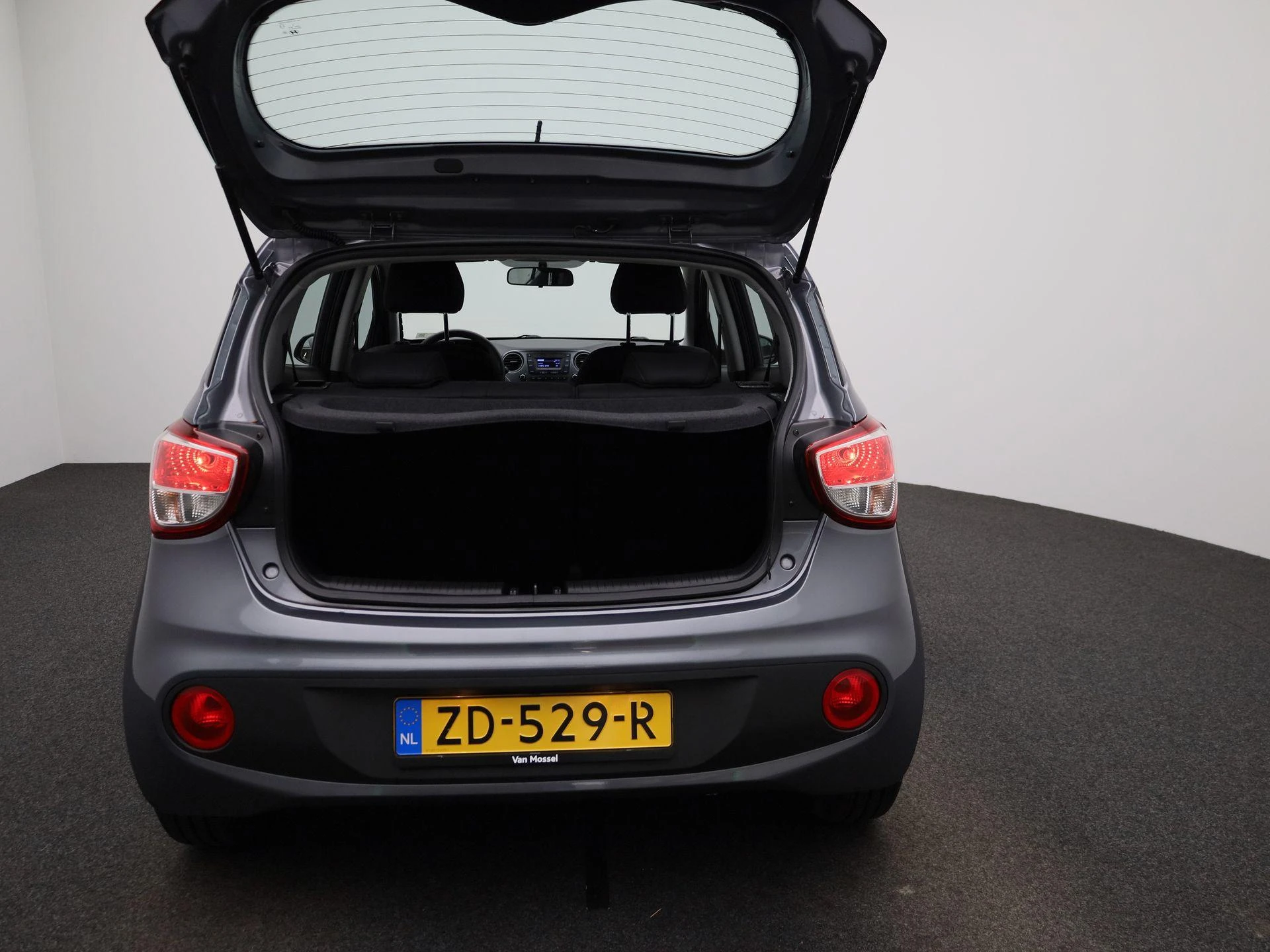 Hyundai-i10-image-10