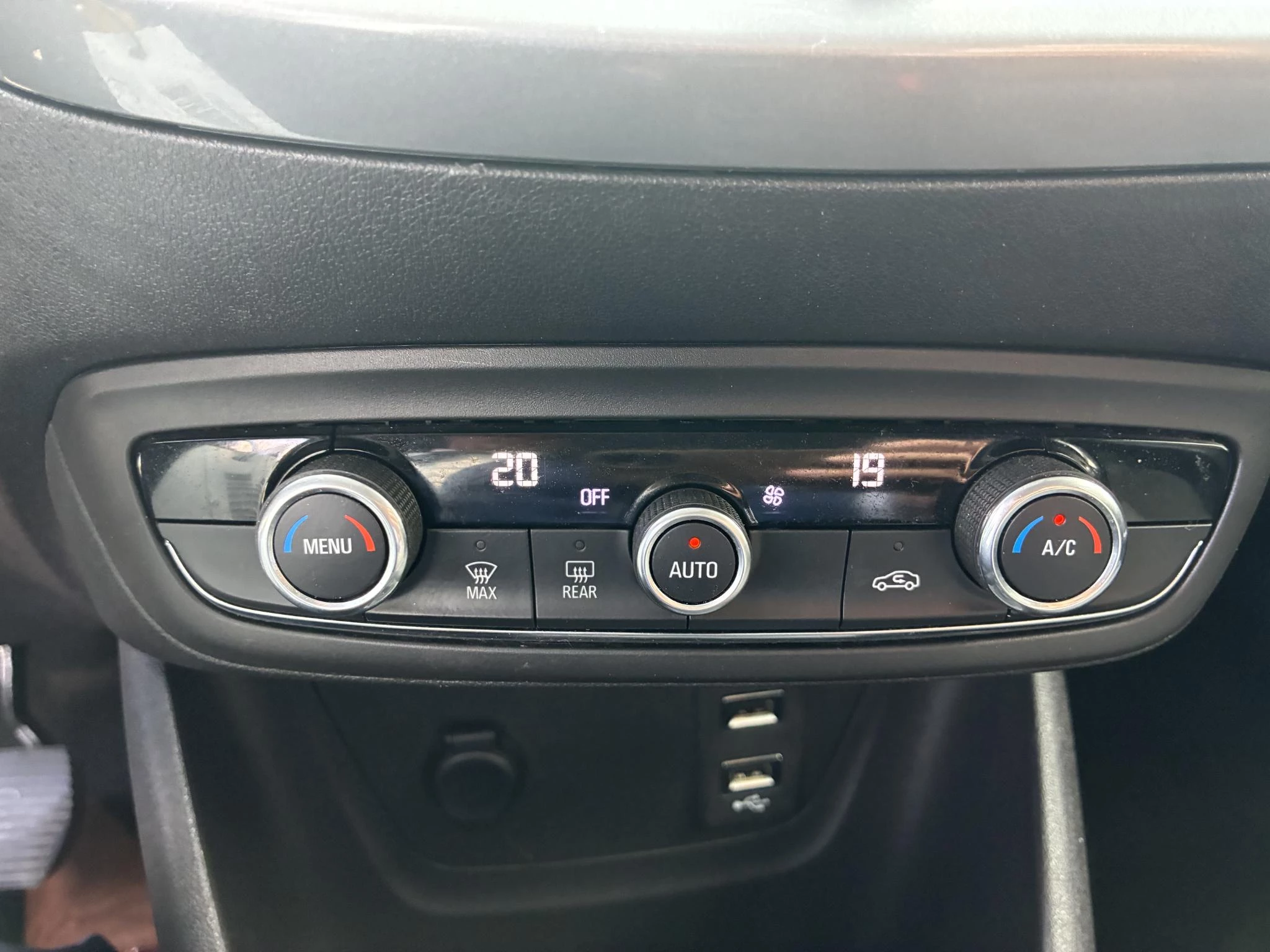Opel-Crossland-image-12