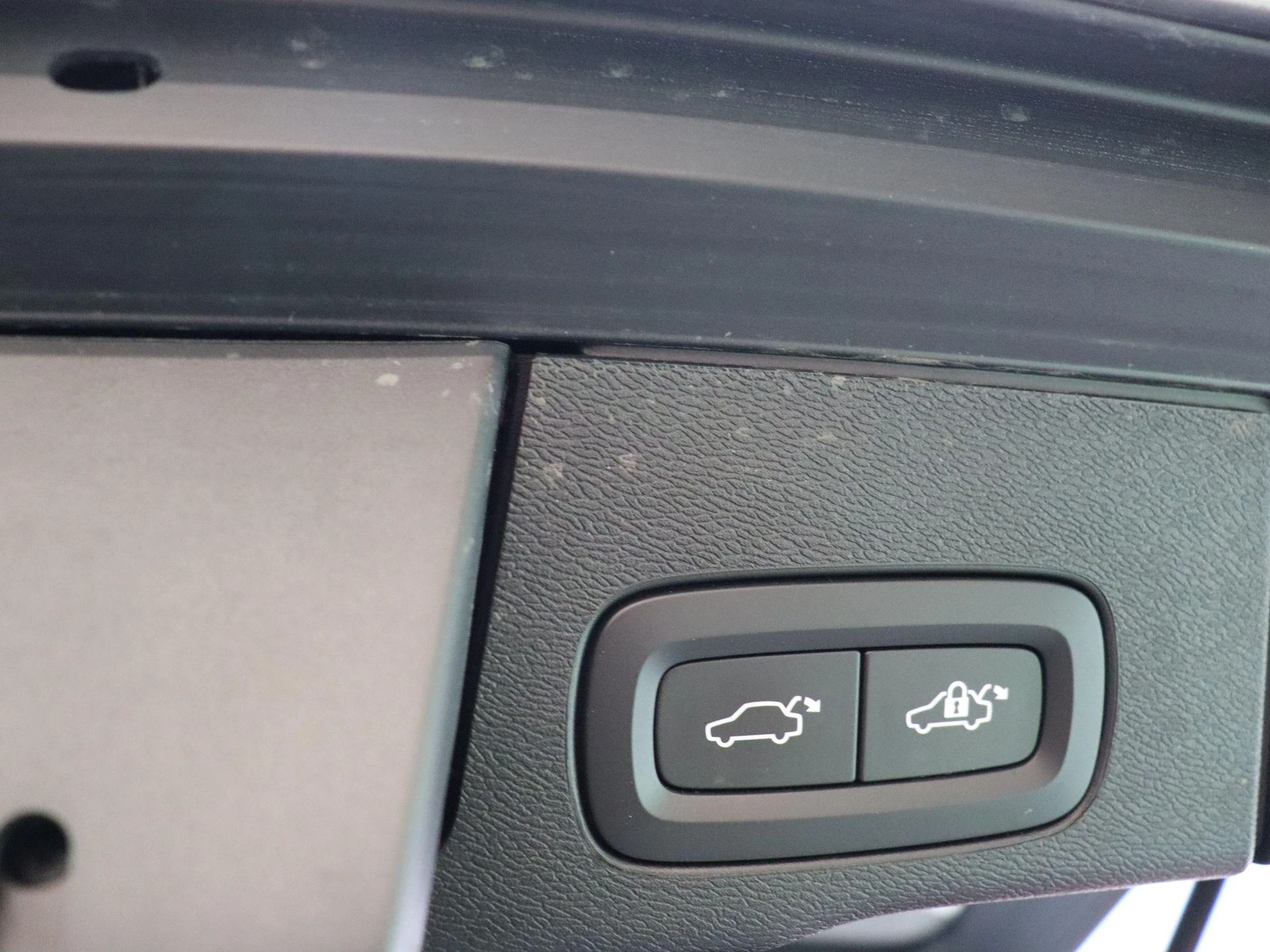 Volvo-XC60-image-30