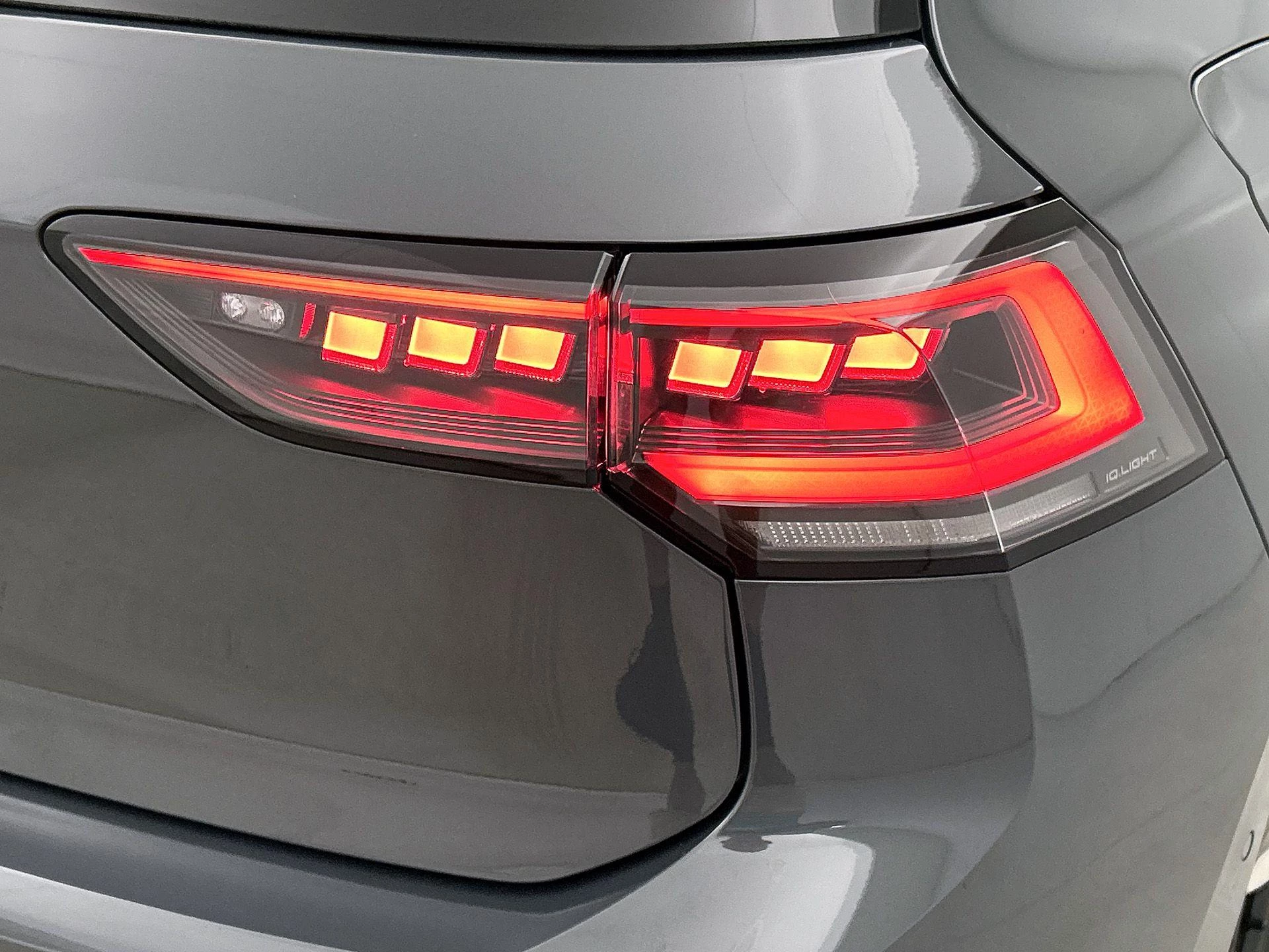 Volkswagen-Golf-image-25