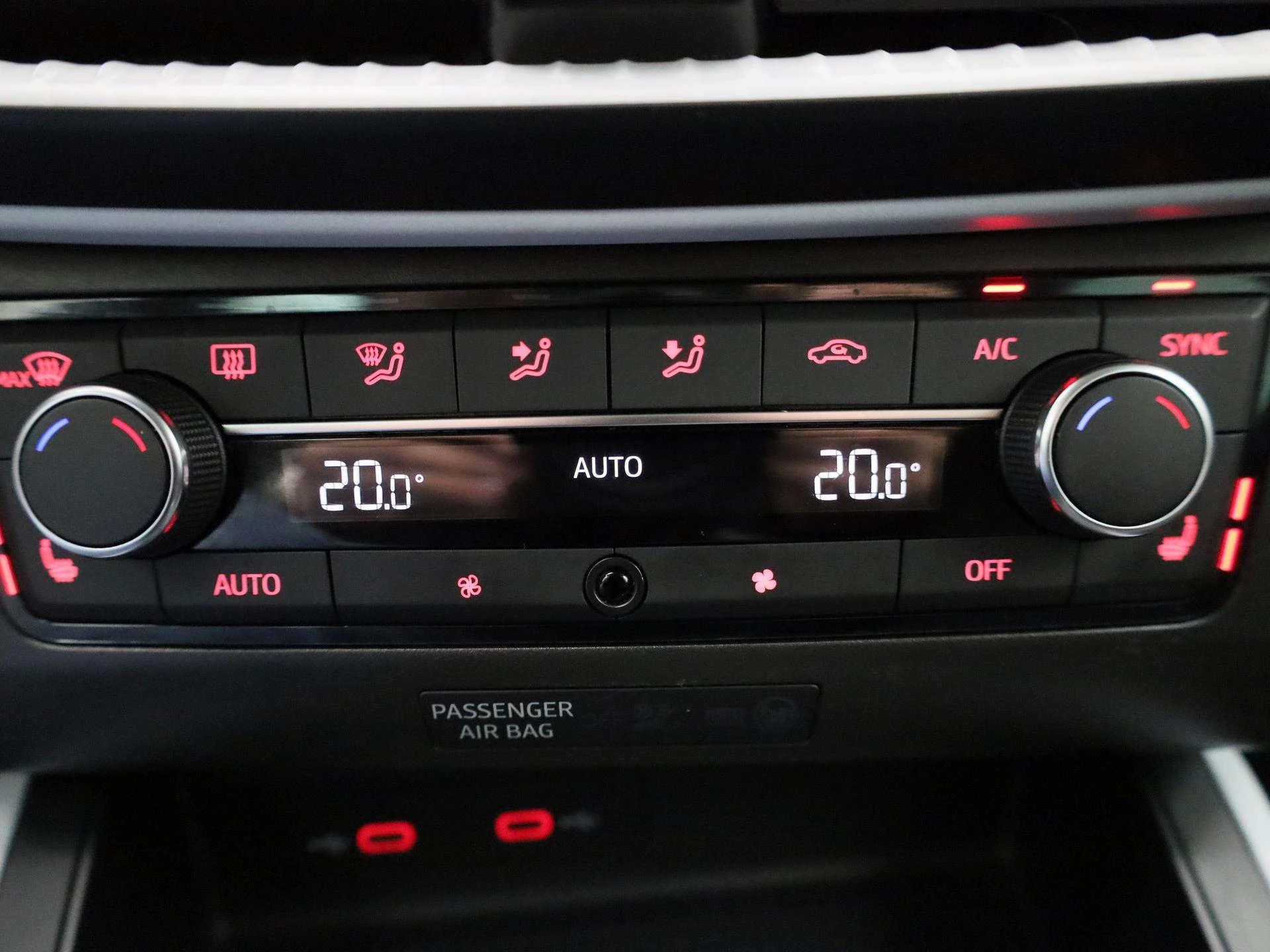 SEAT-Arona-image-20