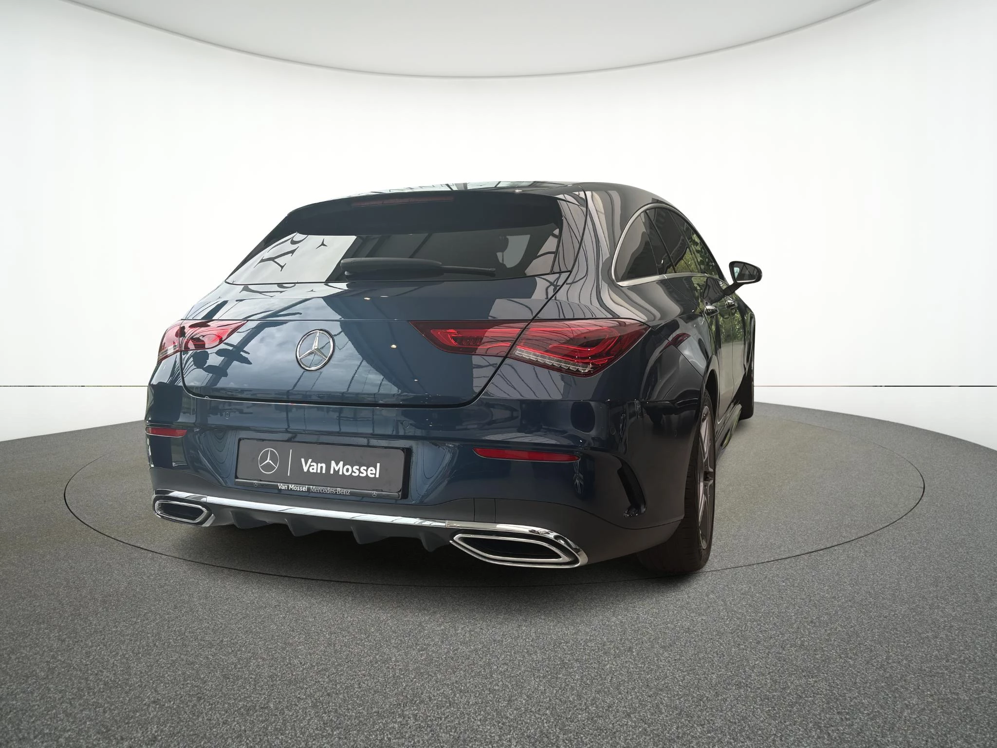 Mercedes-Benz CLA 180 d AMG Line Shooting Brake + CAMERA + LED +