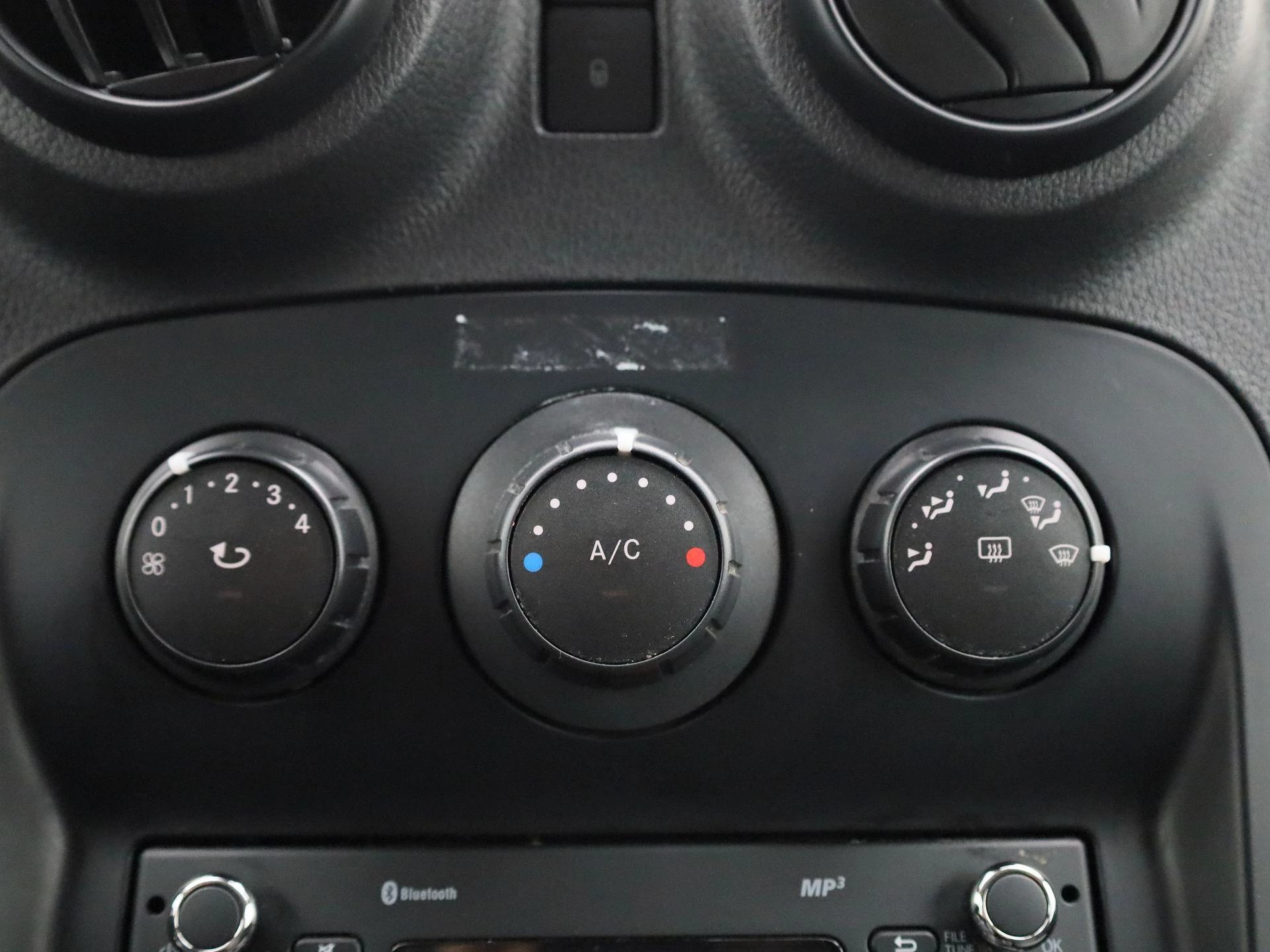 Mercedes-Benz-Citan-image-19