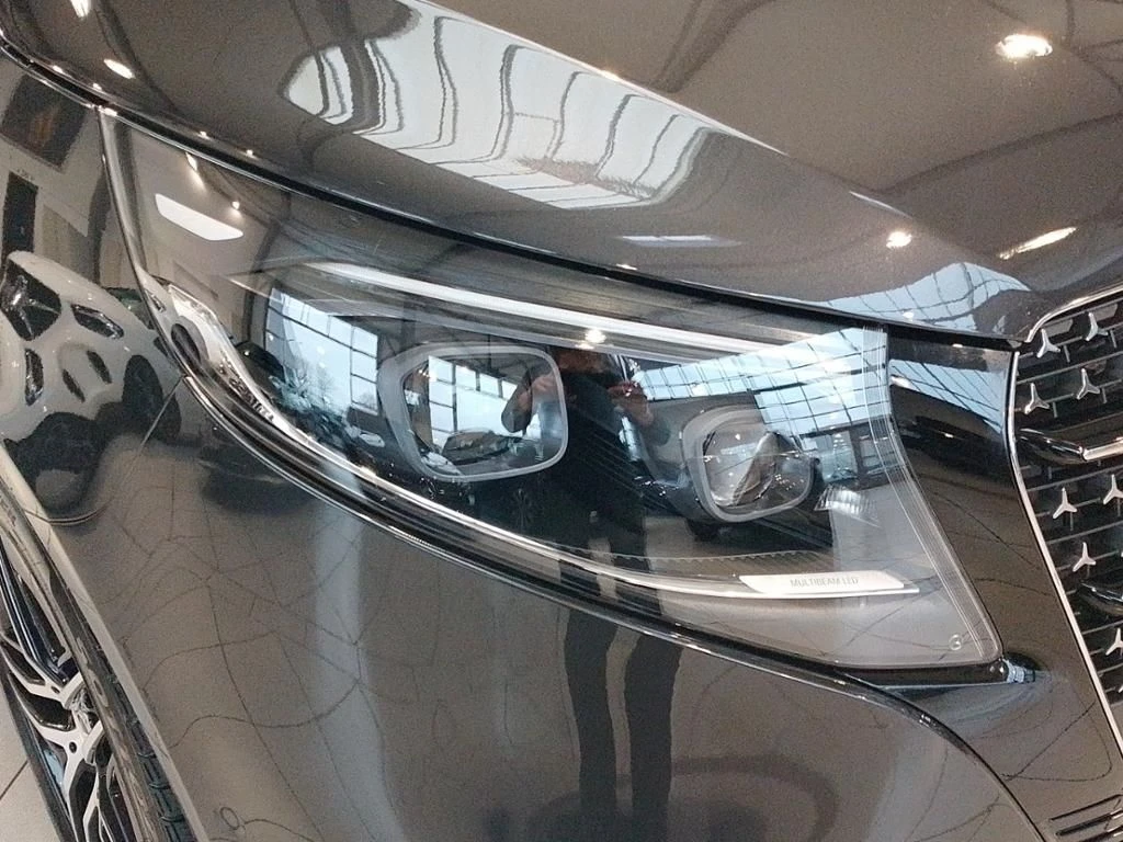 Mercedes-Benz-V-Klasse-image-19