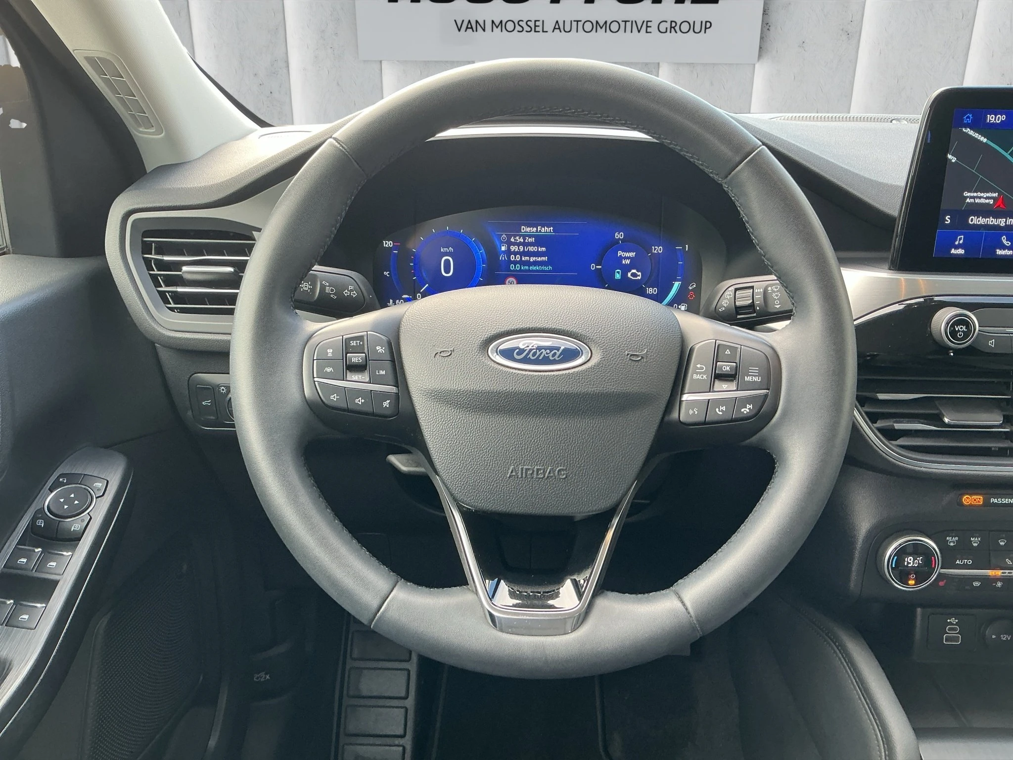Ford-Kuga-image-12