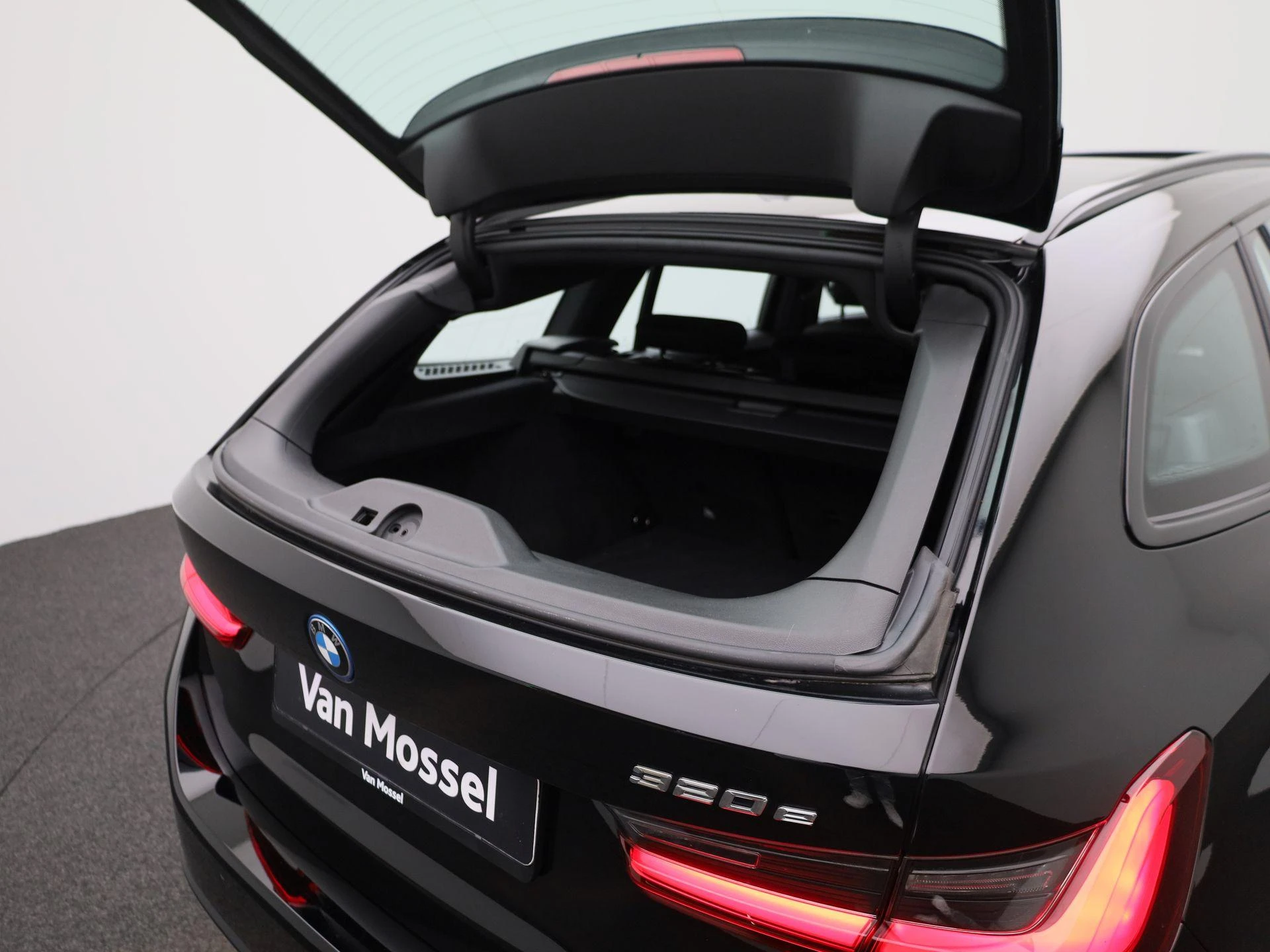 BMW-3 Serie-image-34