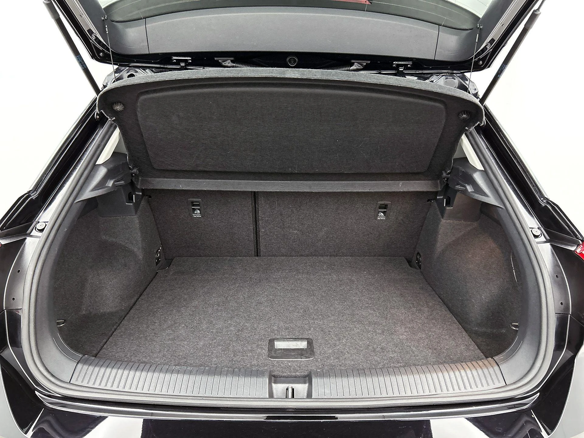 Volkswagen-T-Roc-image-19