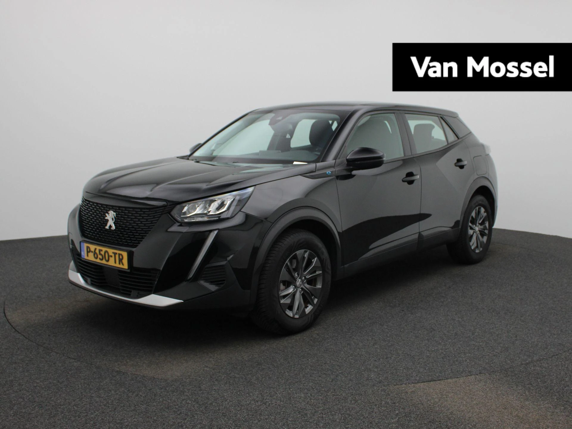 Peugeot-e-2008-image-0