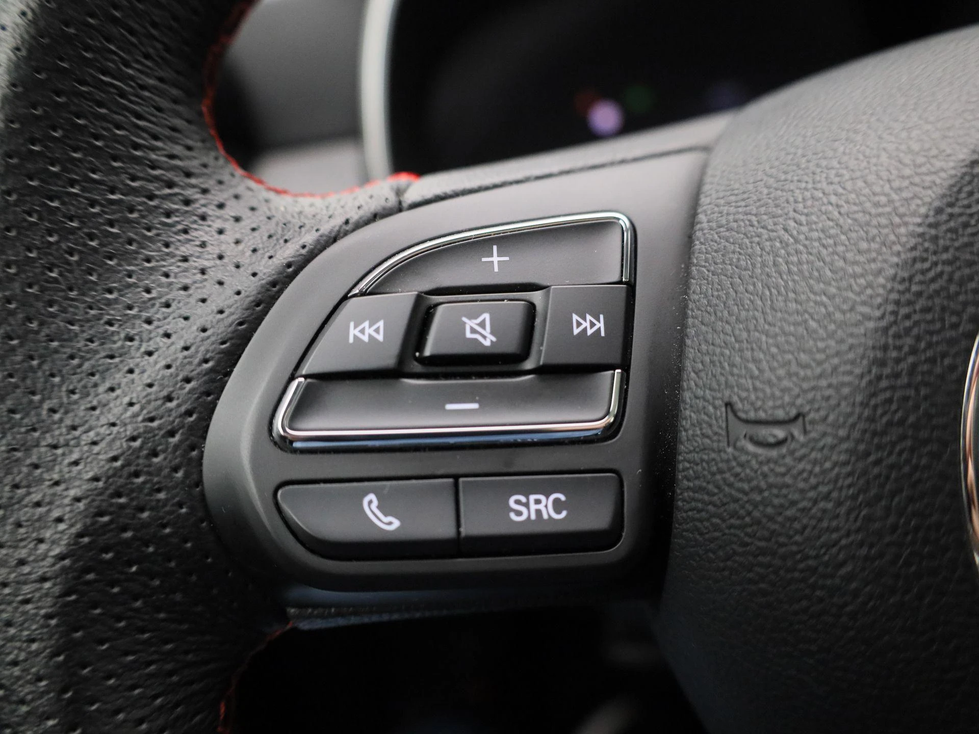 MG-ZS EV-image-18