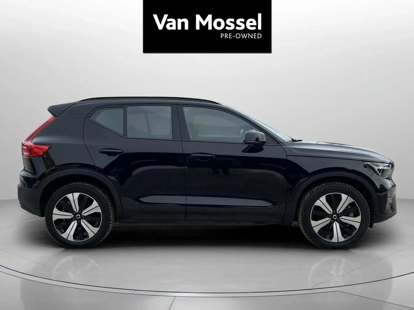 Volvo-XC40-image-3