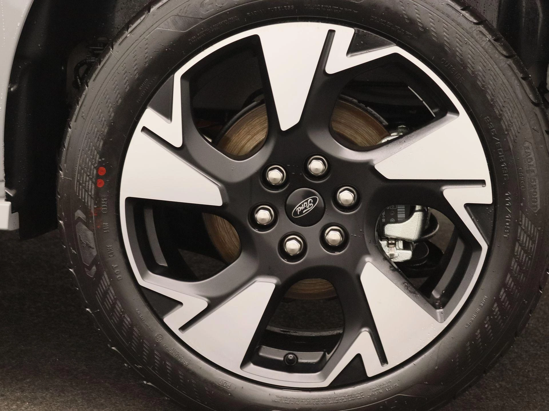 Ford-E-Transit-image-14