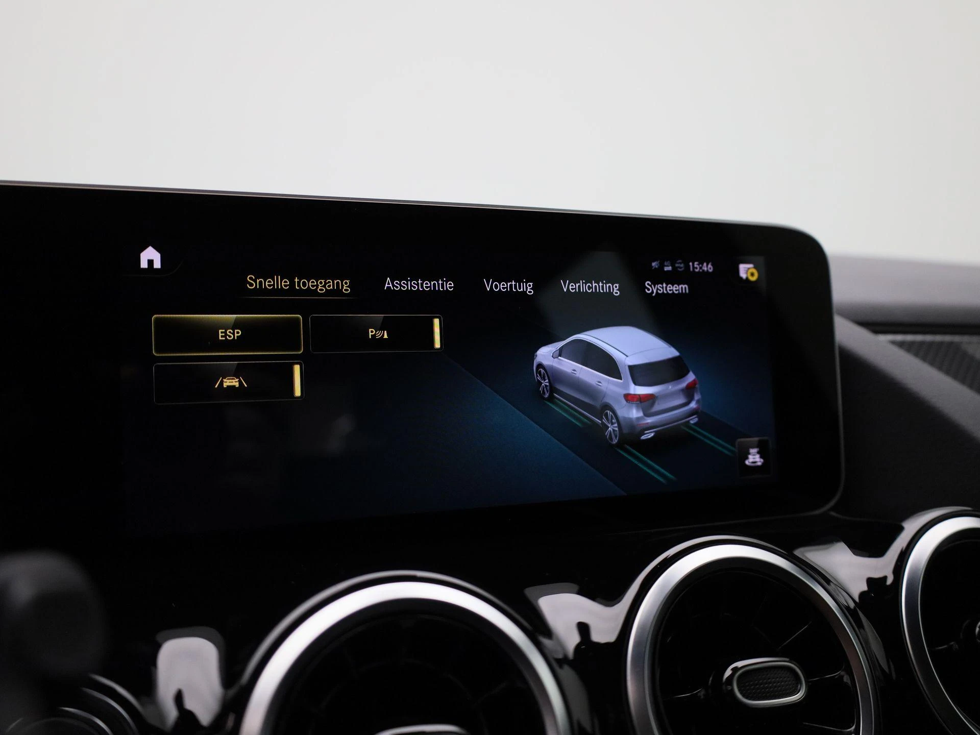 Mercedes-Benz B-Klasse 180 Business Solution AMG