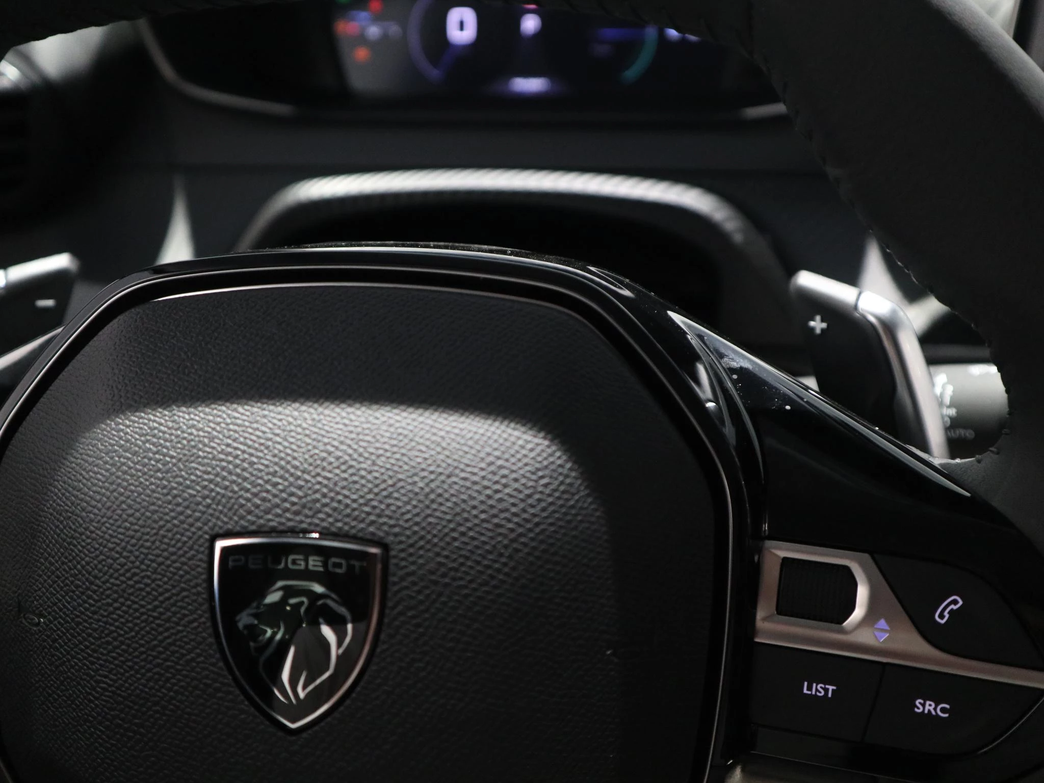 Peugeot-e-208-image-21