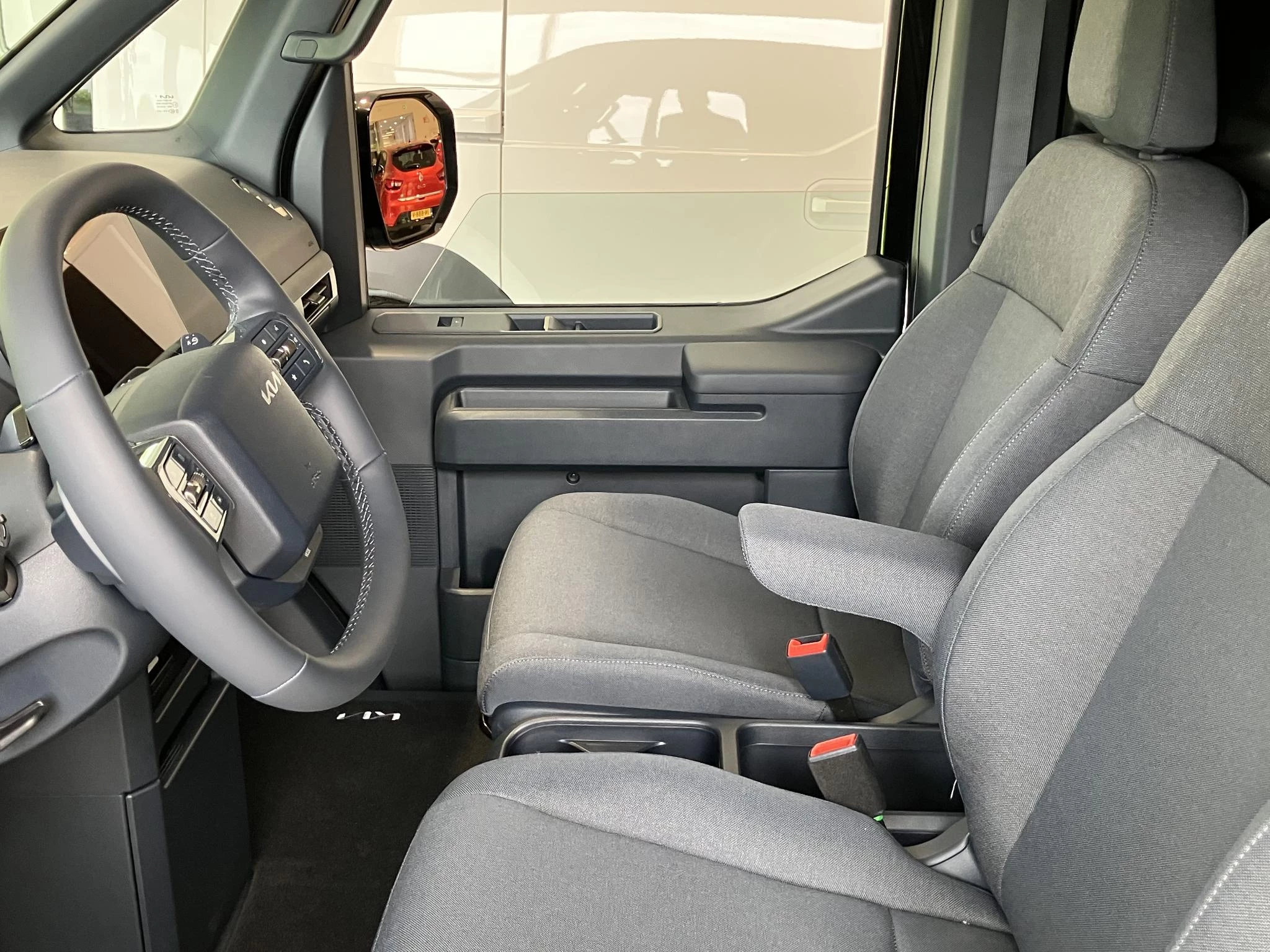 Kia-PV5-image-12