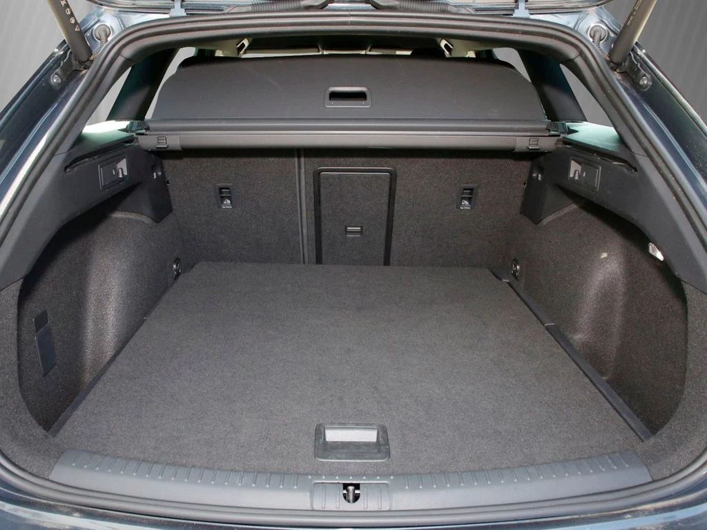 CUPRA Leon Sportstourer ST 2.0 TSI DSG VZ 4Drive 19" Full-Link el.Heckklappe