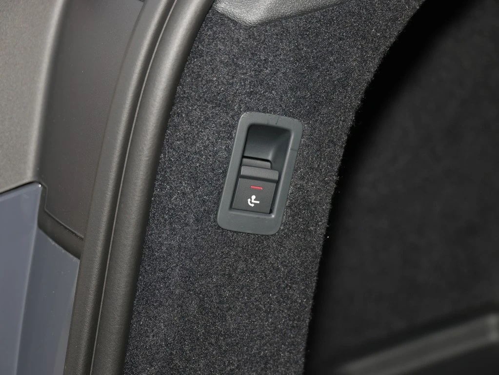 Audi-A6-image-18