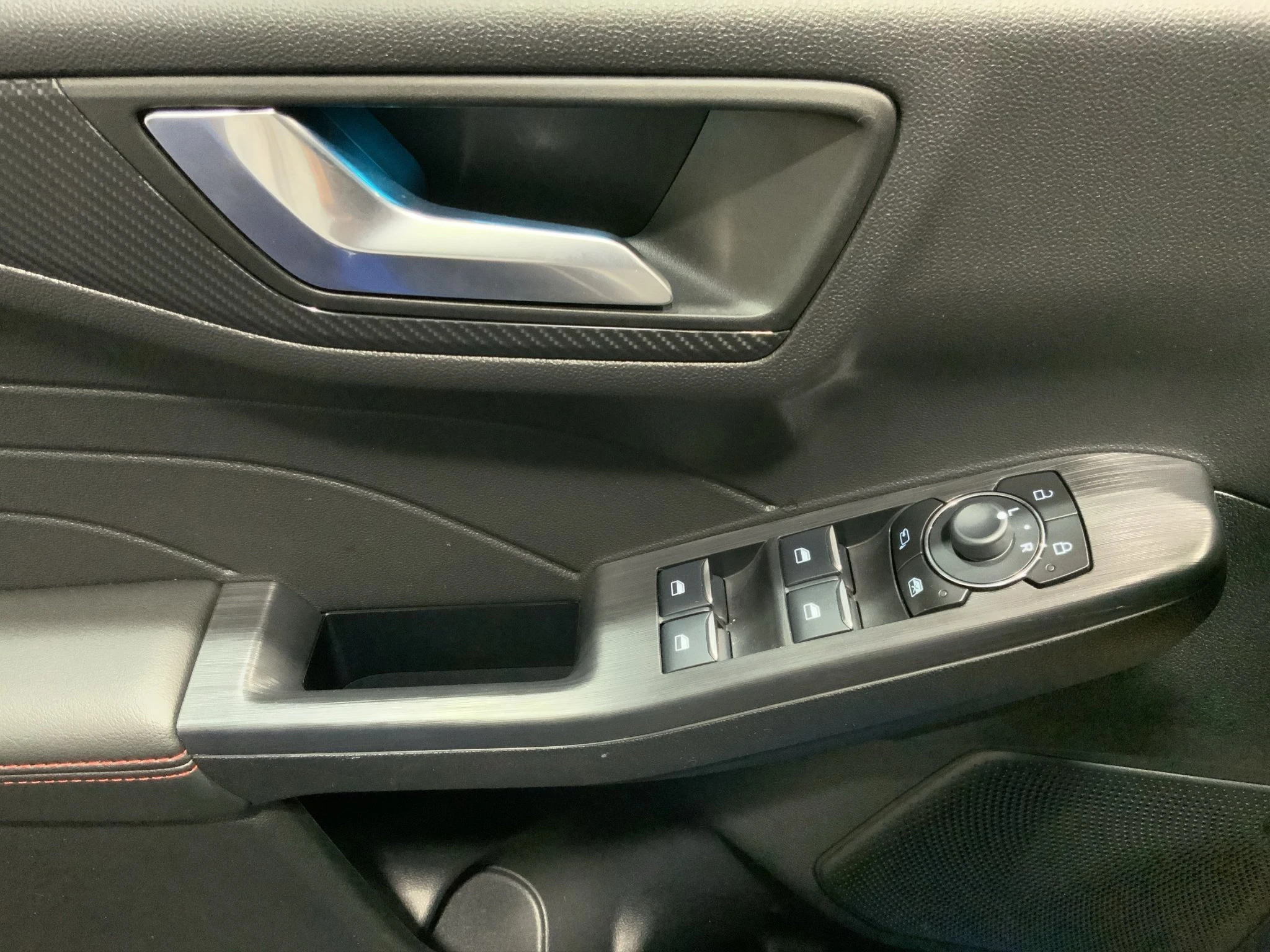 Ford-Kuga-image-15