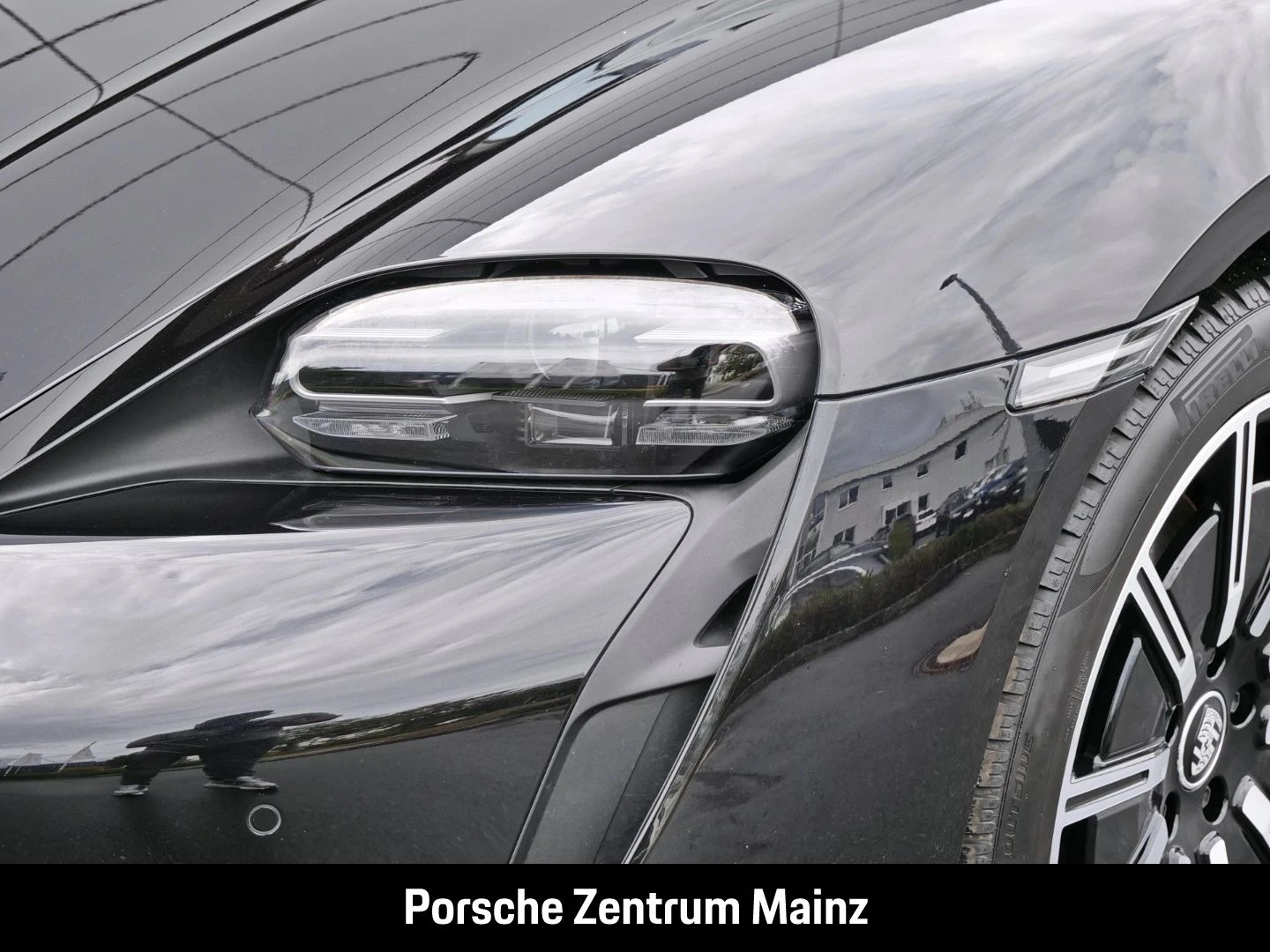 Porsche-Taycan-image-10