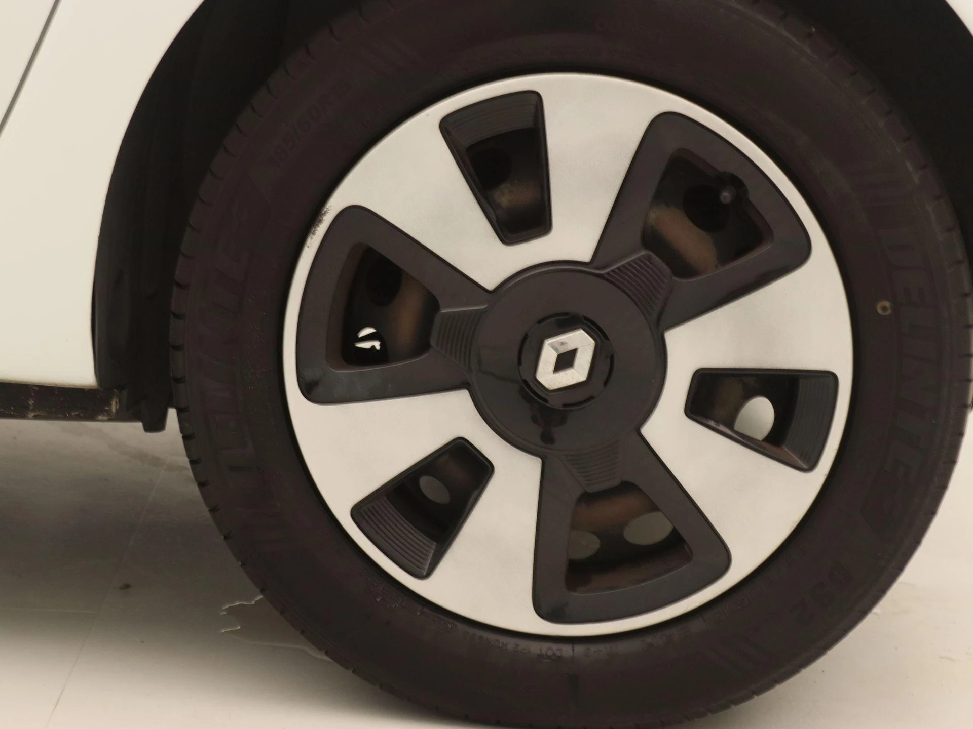 Renault-Twingo-image-15