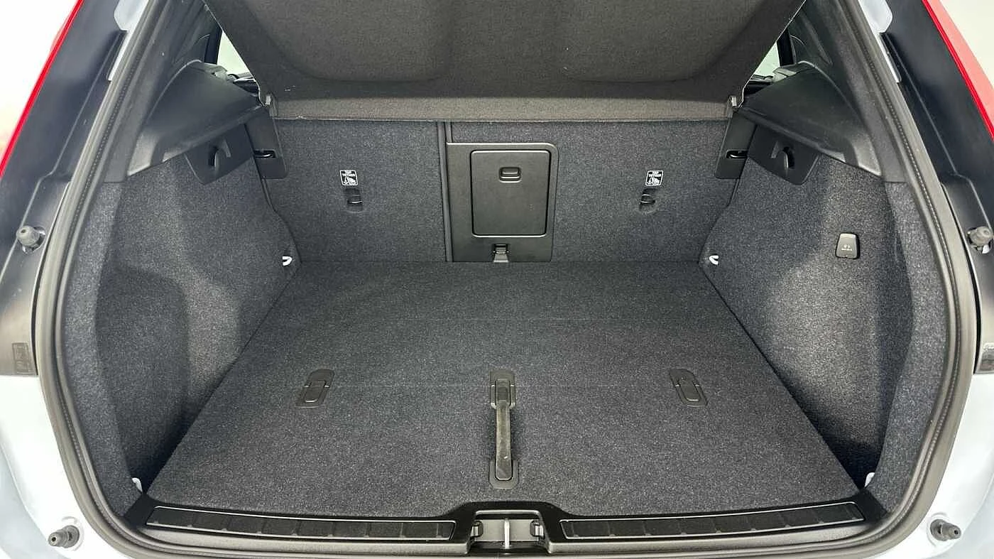 Volvo-XC40-image-13