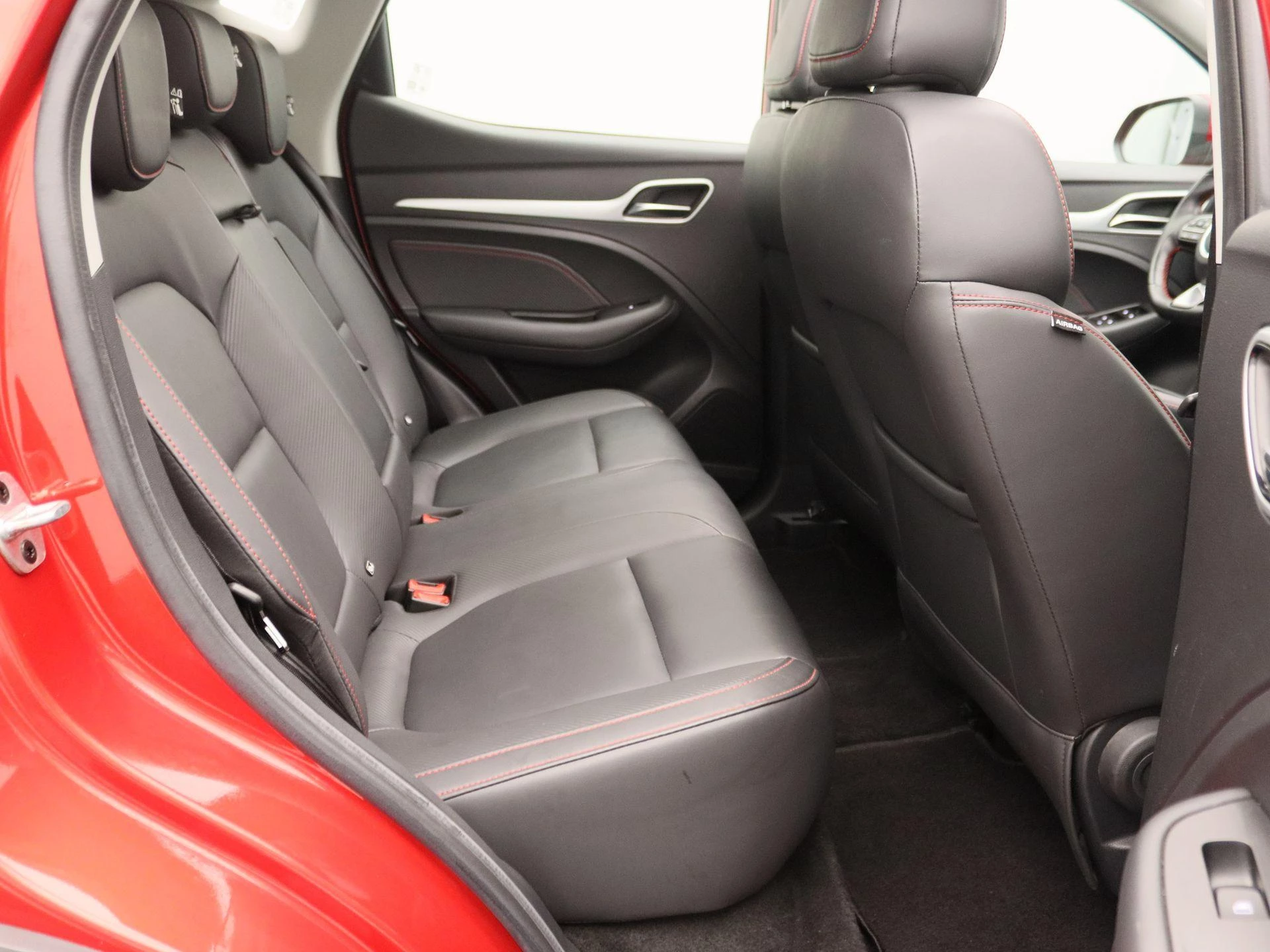MG-ZS EV-image-25