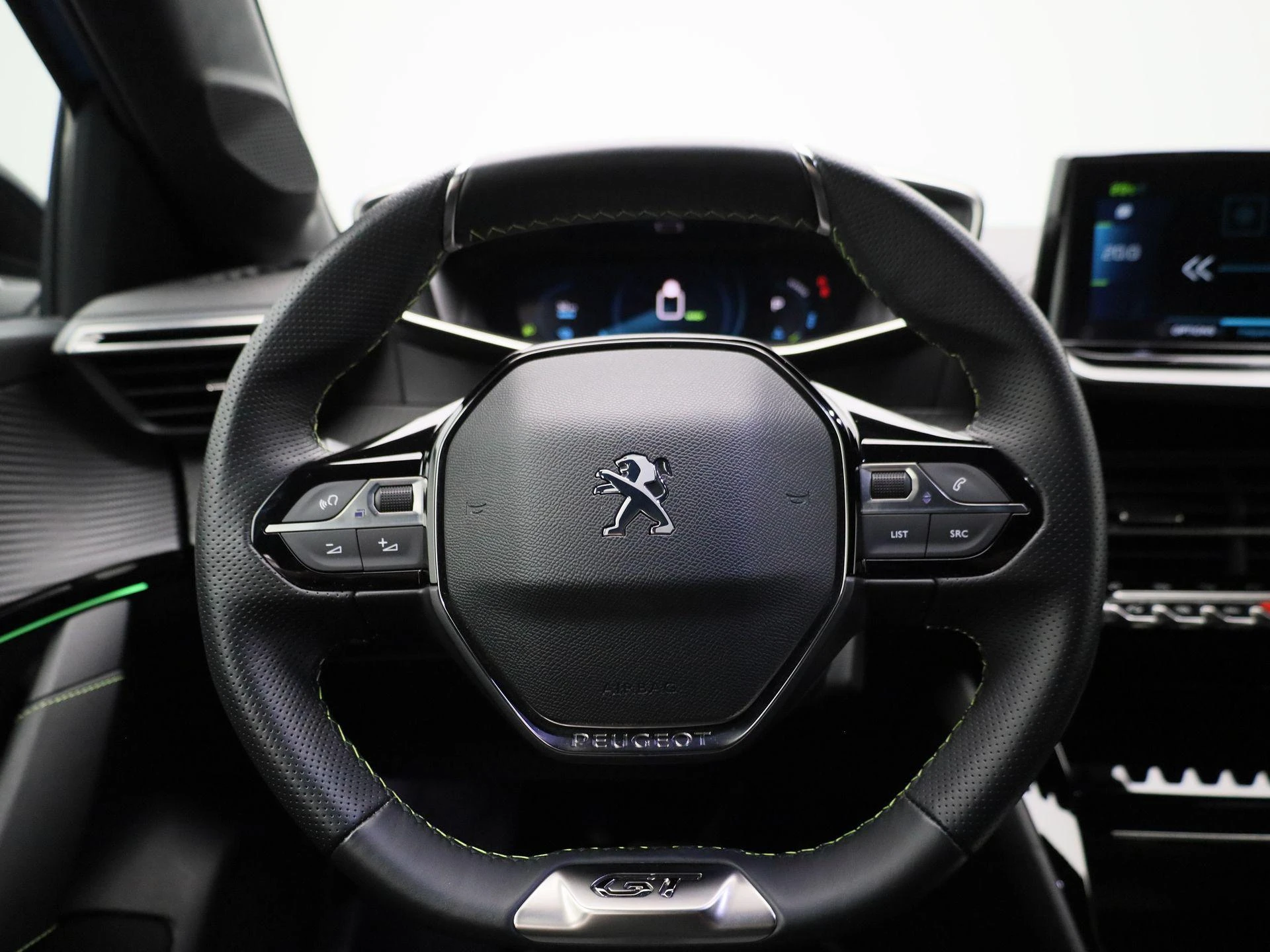 Peugeot-e-208-image-8
