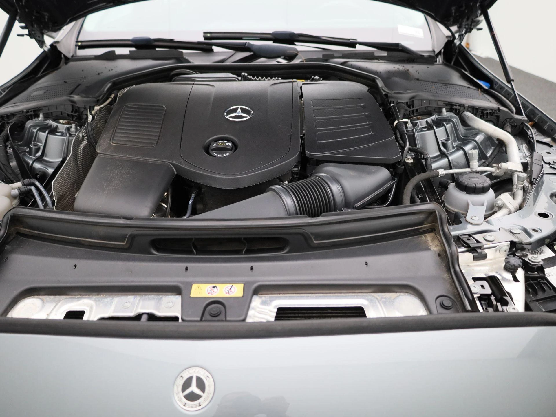 Mercedes-Benz-C-Klasse-image-33