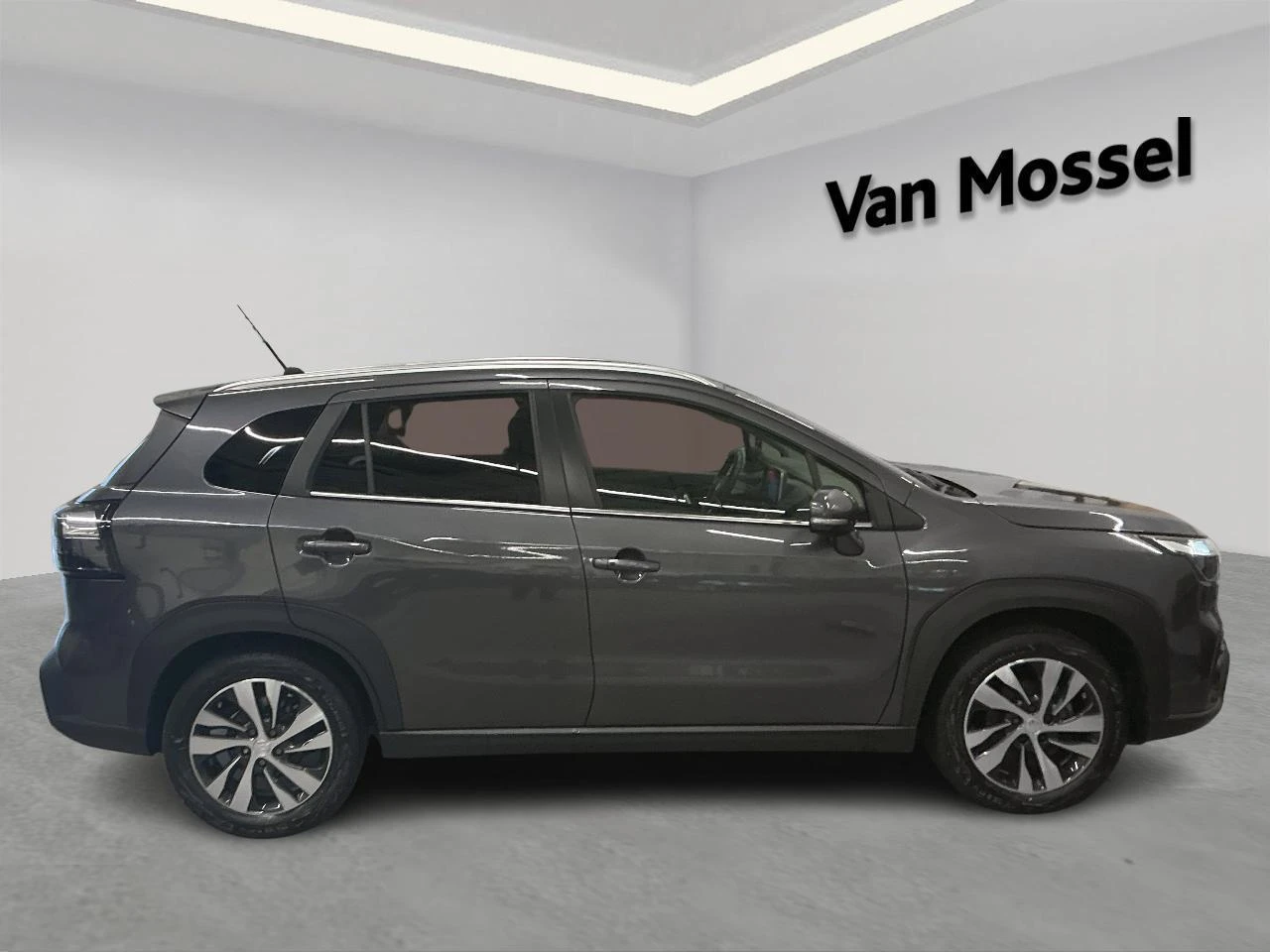 Suzuki-S-Cross-image-4