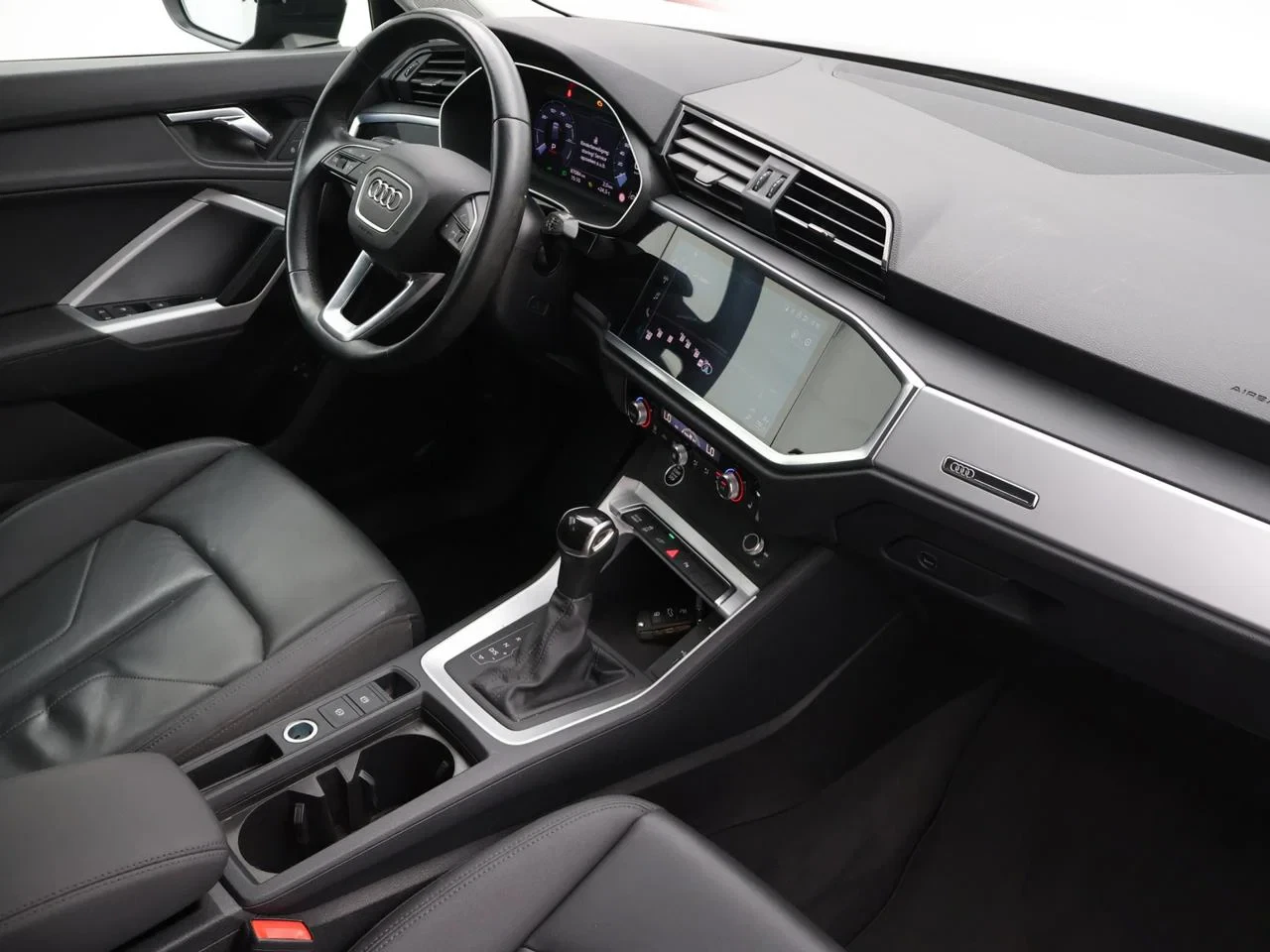 Audi-Q3-image-2