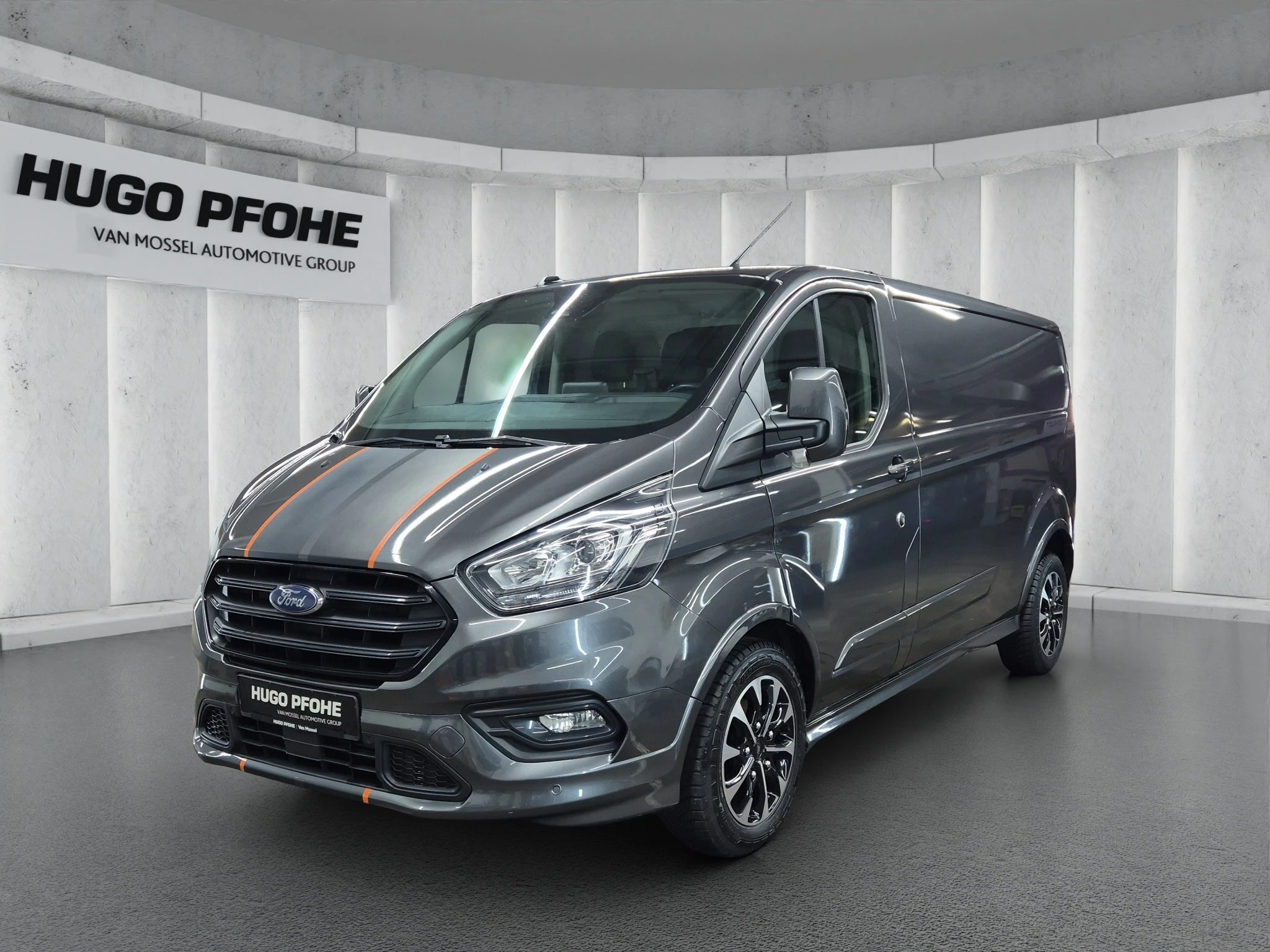 Ford-Transit Custom-image-0
