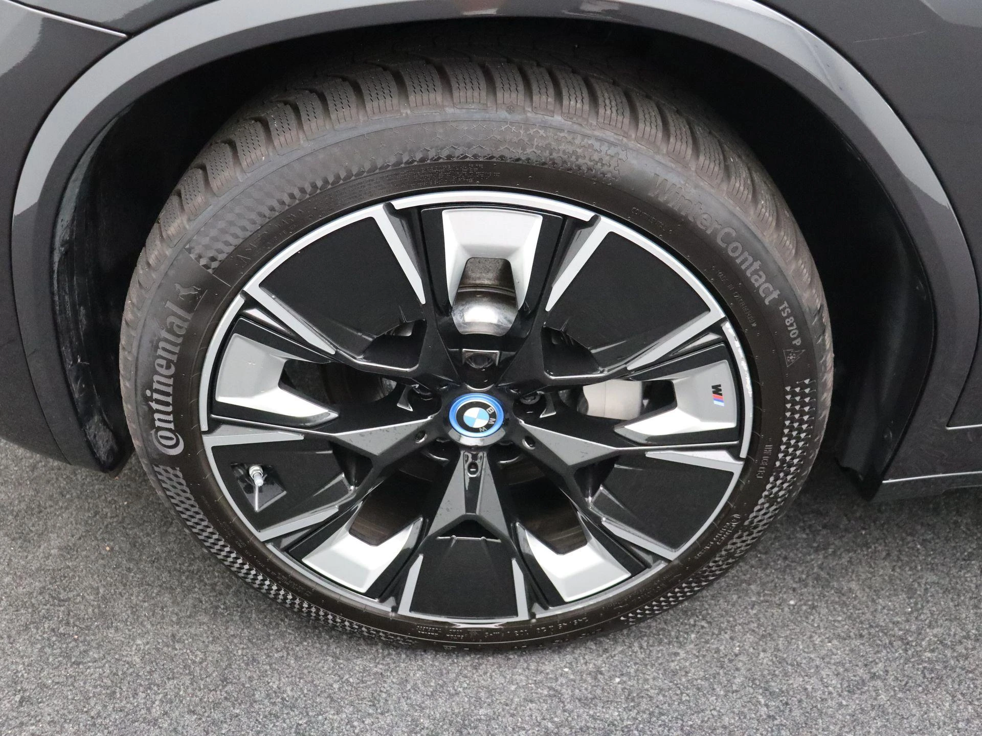 BMW-iX3-image-6