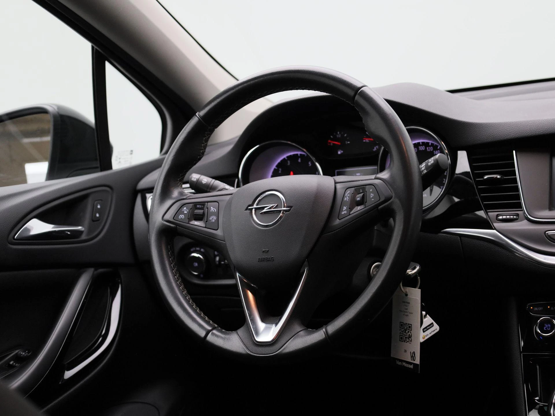 Opel-Astra-image-32