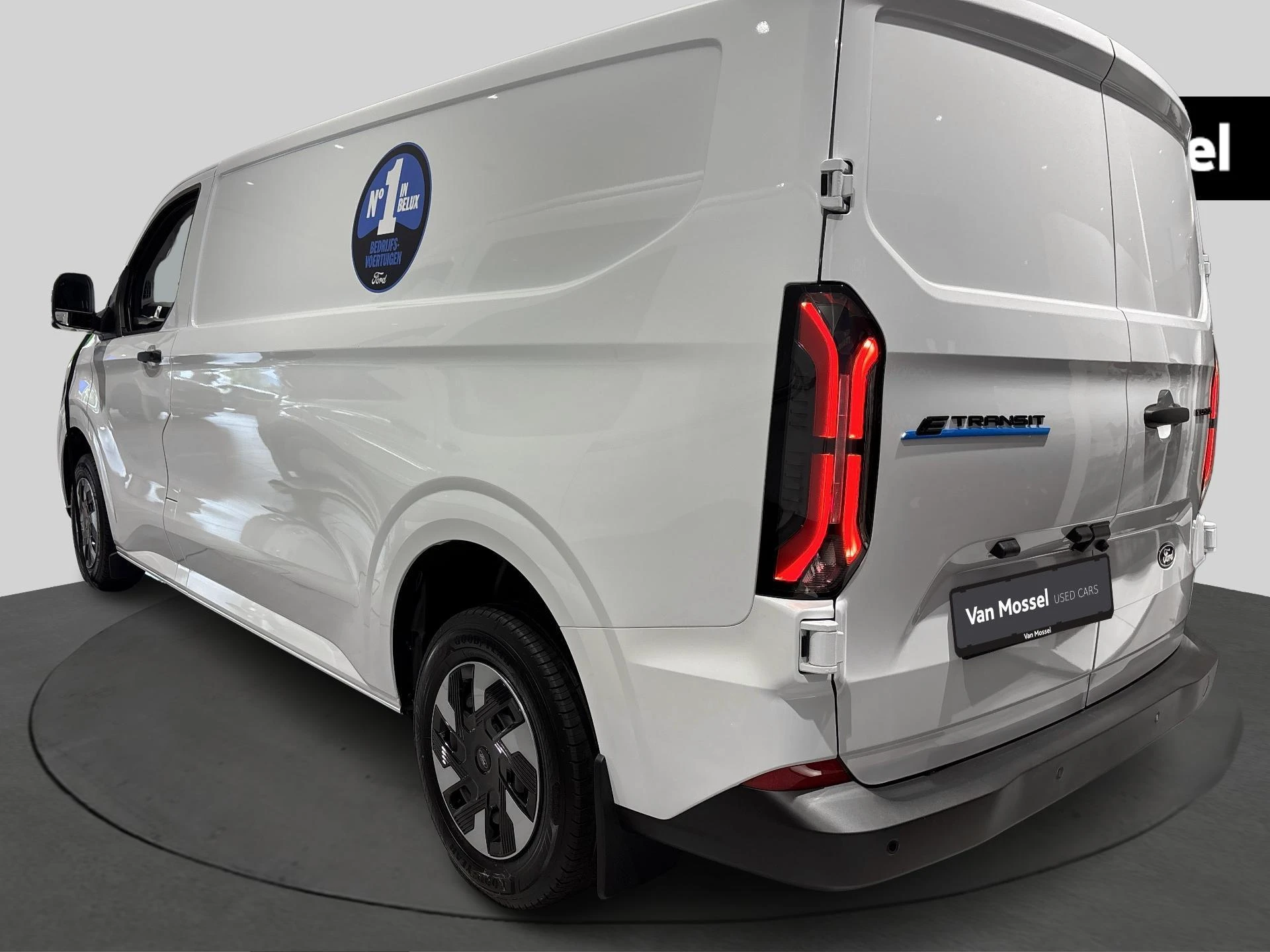 Ford-E-Transit Custom-image-4